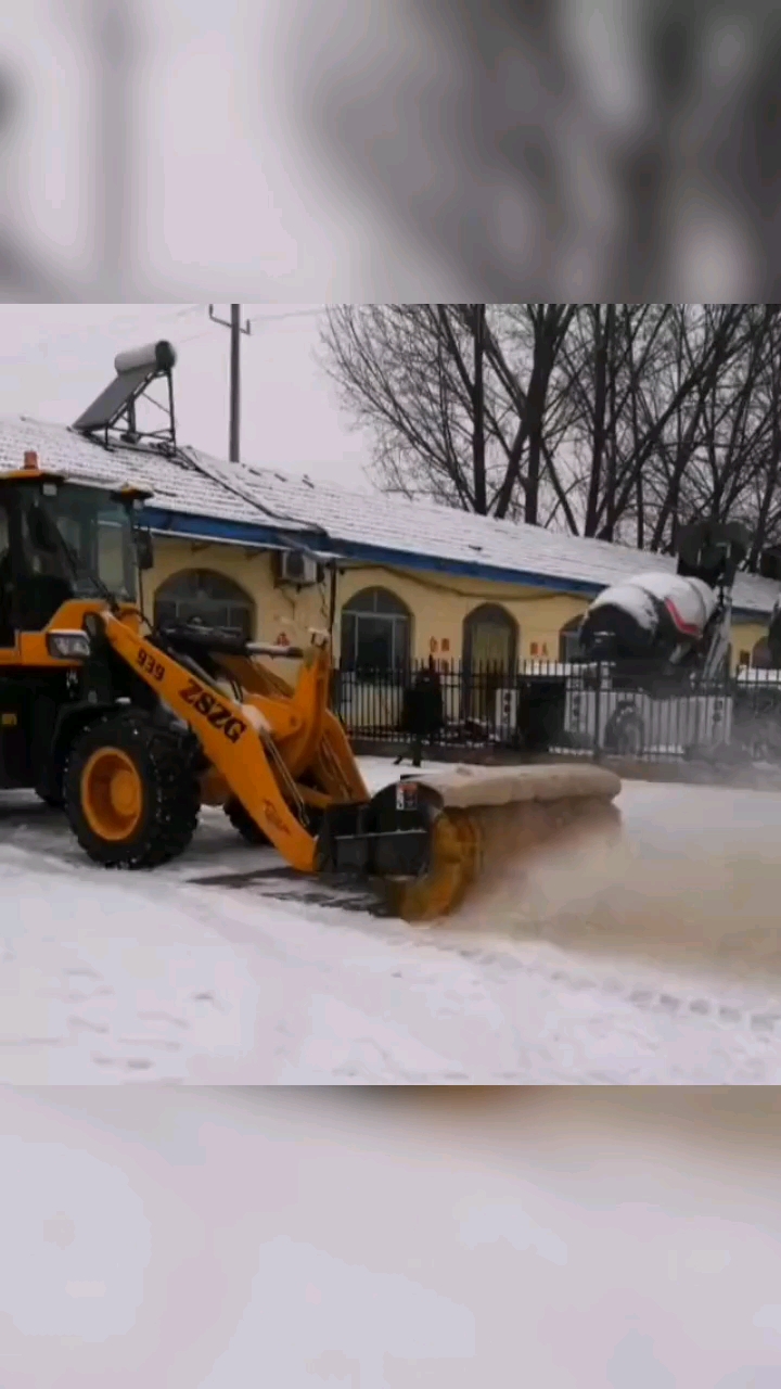 铲车加扫雪机铲车扫雪板装载机加扫雪机装载机扫雪板