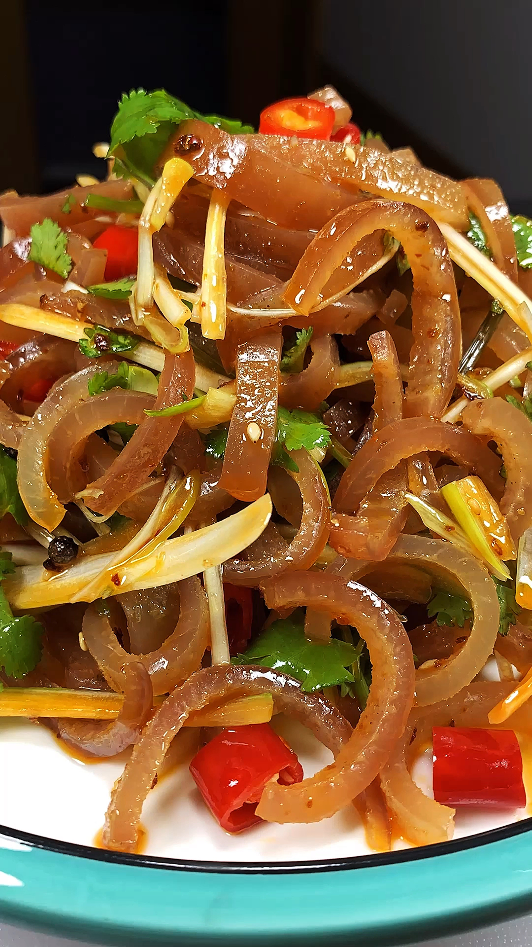 #美食#凉拌麻辣肉皮,像我这样做,好吃到不想停下来-度小视