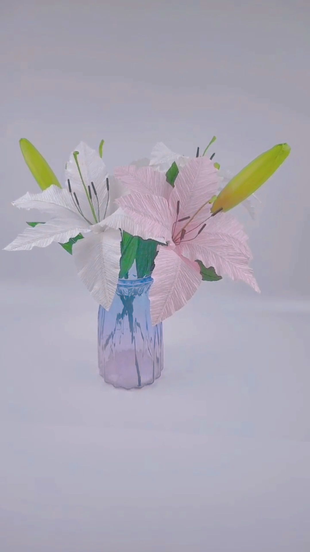 手工制作#皱纹纸百合花寓意大家百年好合