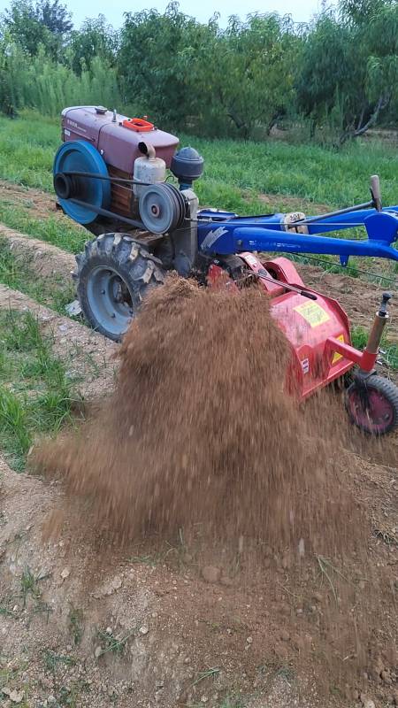 单项培土机#葡萄埋藤机单项培土机起垄机-度小视