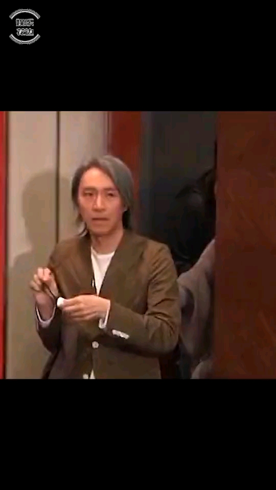 明星娱乐周星驰久违现身大众视野将复出影坛主演功夫2极有可能是他的