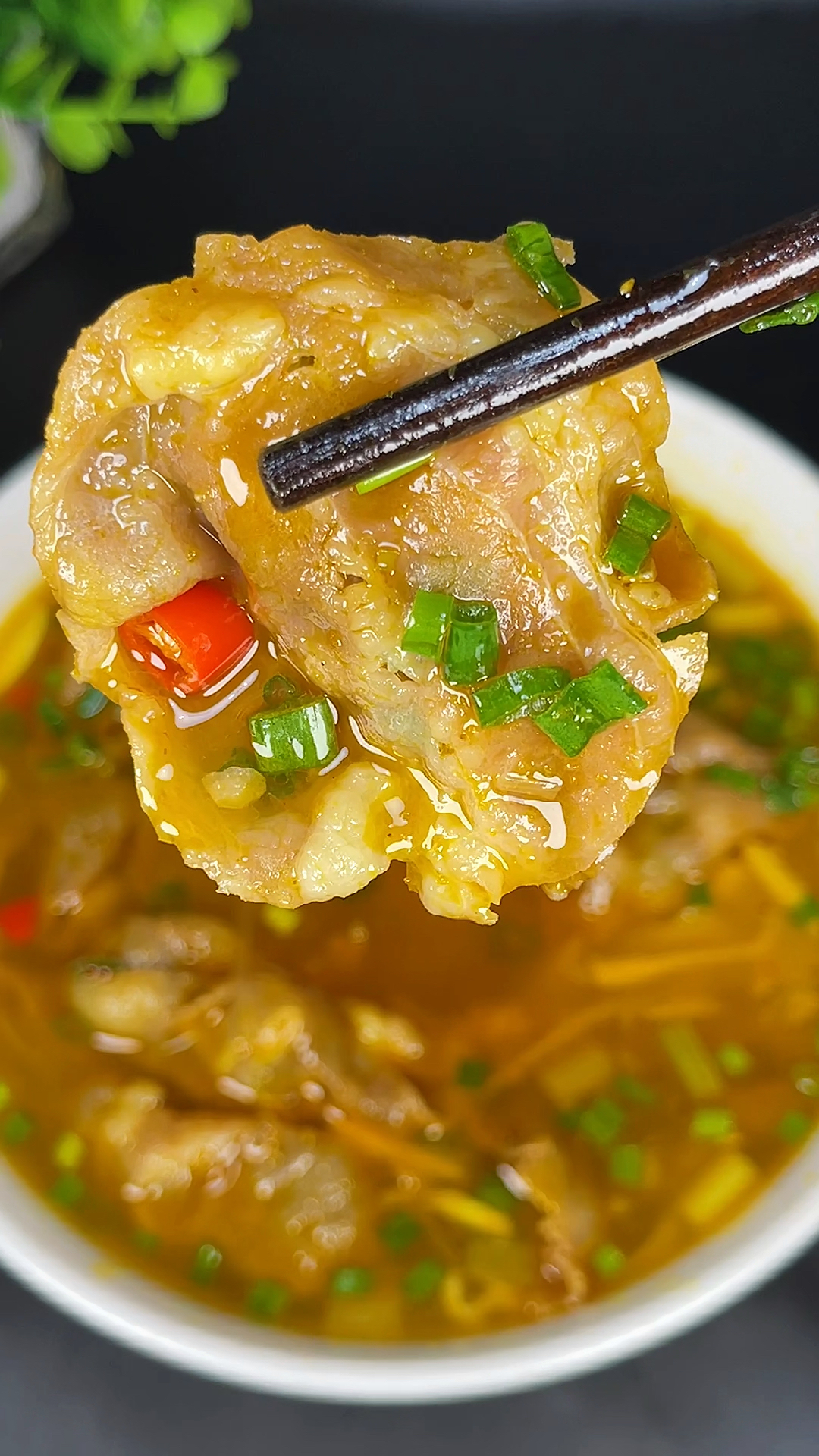 饭店的酸汤肥牛为什么那么好吃,今天就分享给你