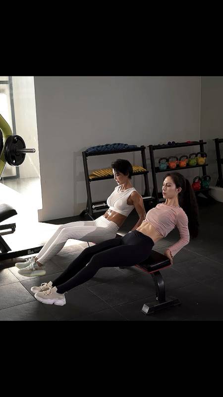 1次播放 . 2020-12-08 0举报 麻豆爱健身