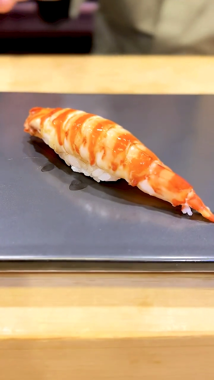 花竹虾手握寿司!
