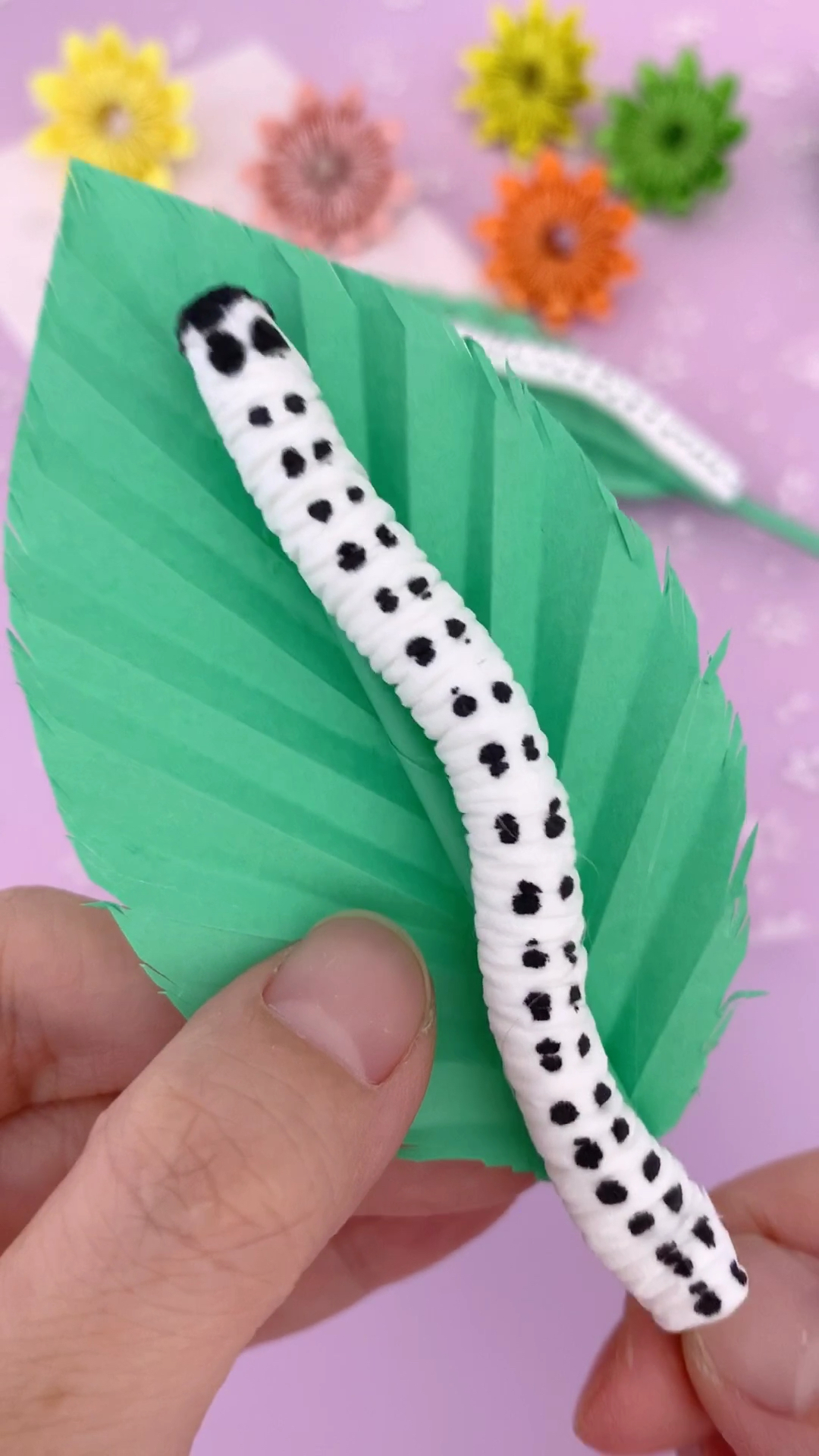 我要上热门#女儿幼儿园的手工作业,亲子手工制作昆虫,你们说做得下痧