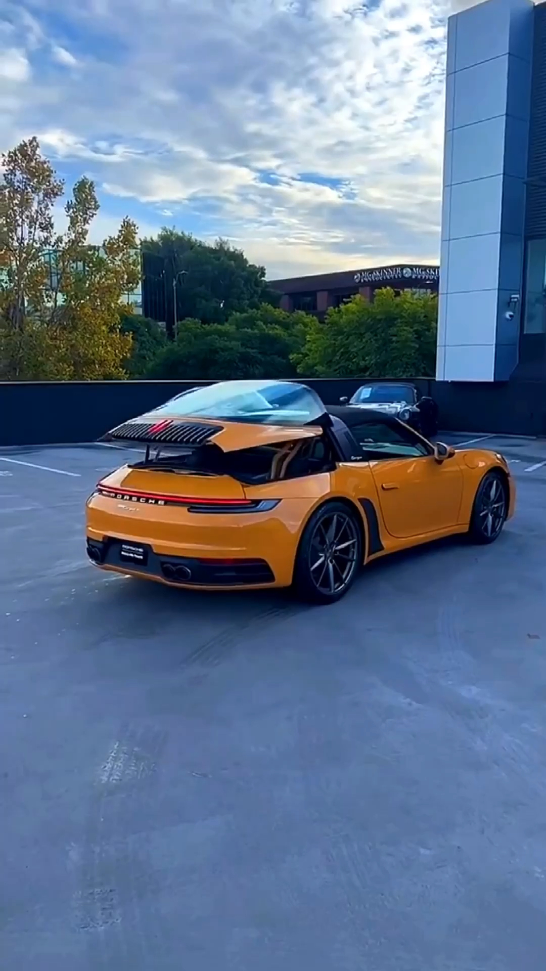 最帅的敞篷跑车保时捷911targa