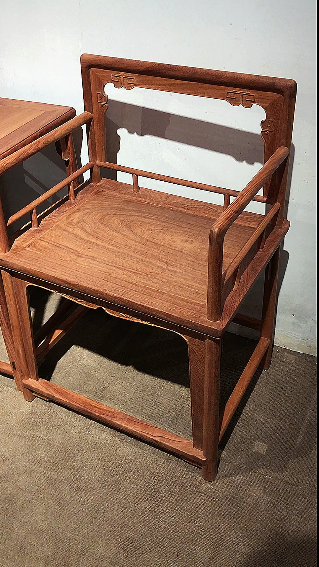 红木古典家具#缅花白胚玫瑰椅