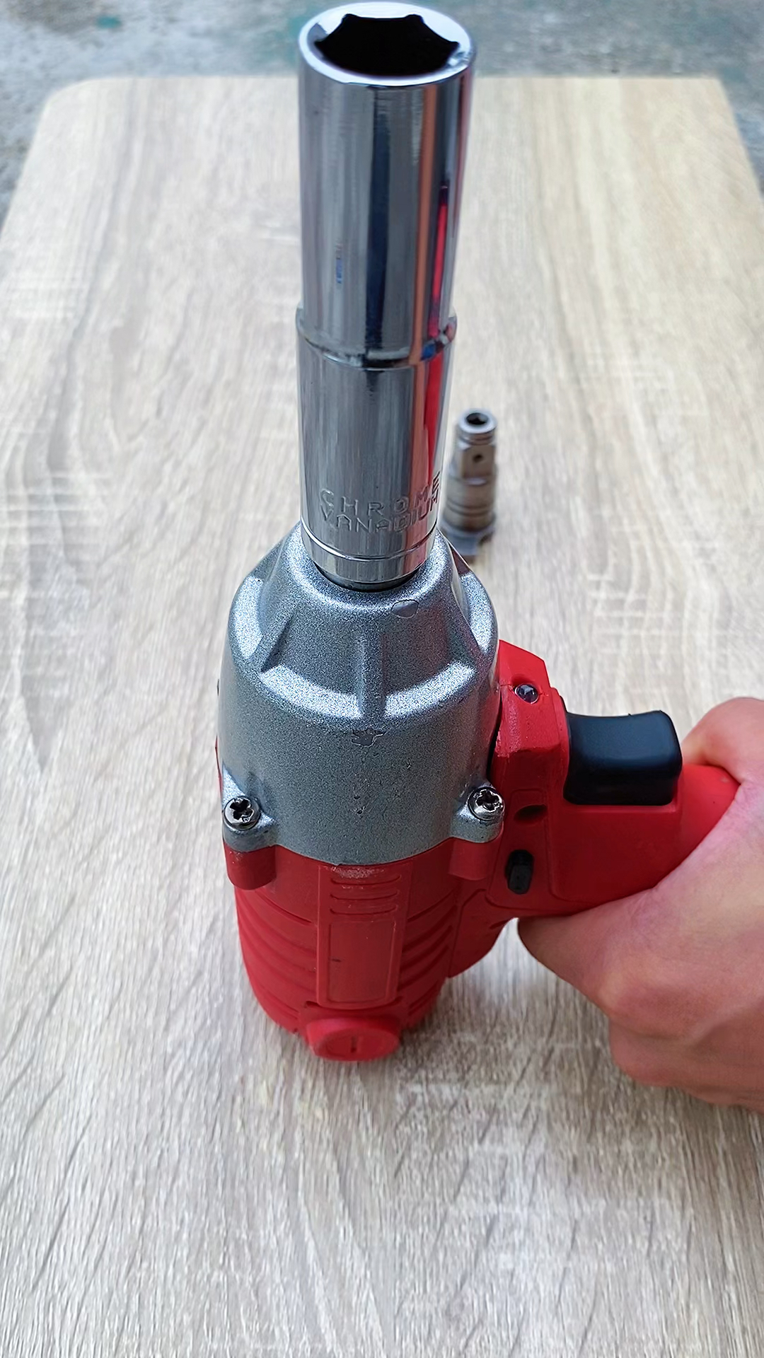 现在电动扳手也可以改电钻使用