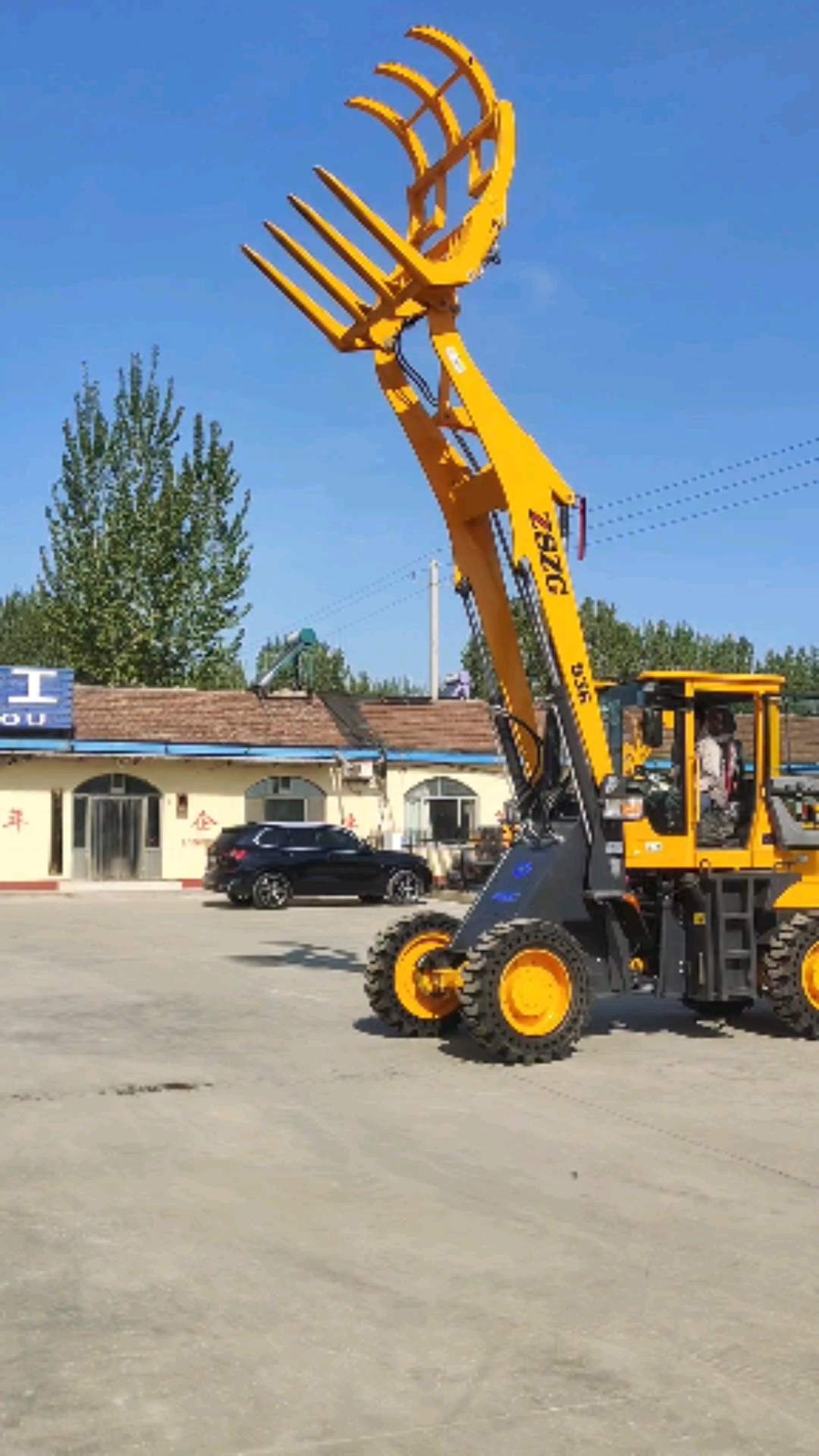 抓木机加长臂抓木机小型抓草机轮式抓管机