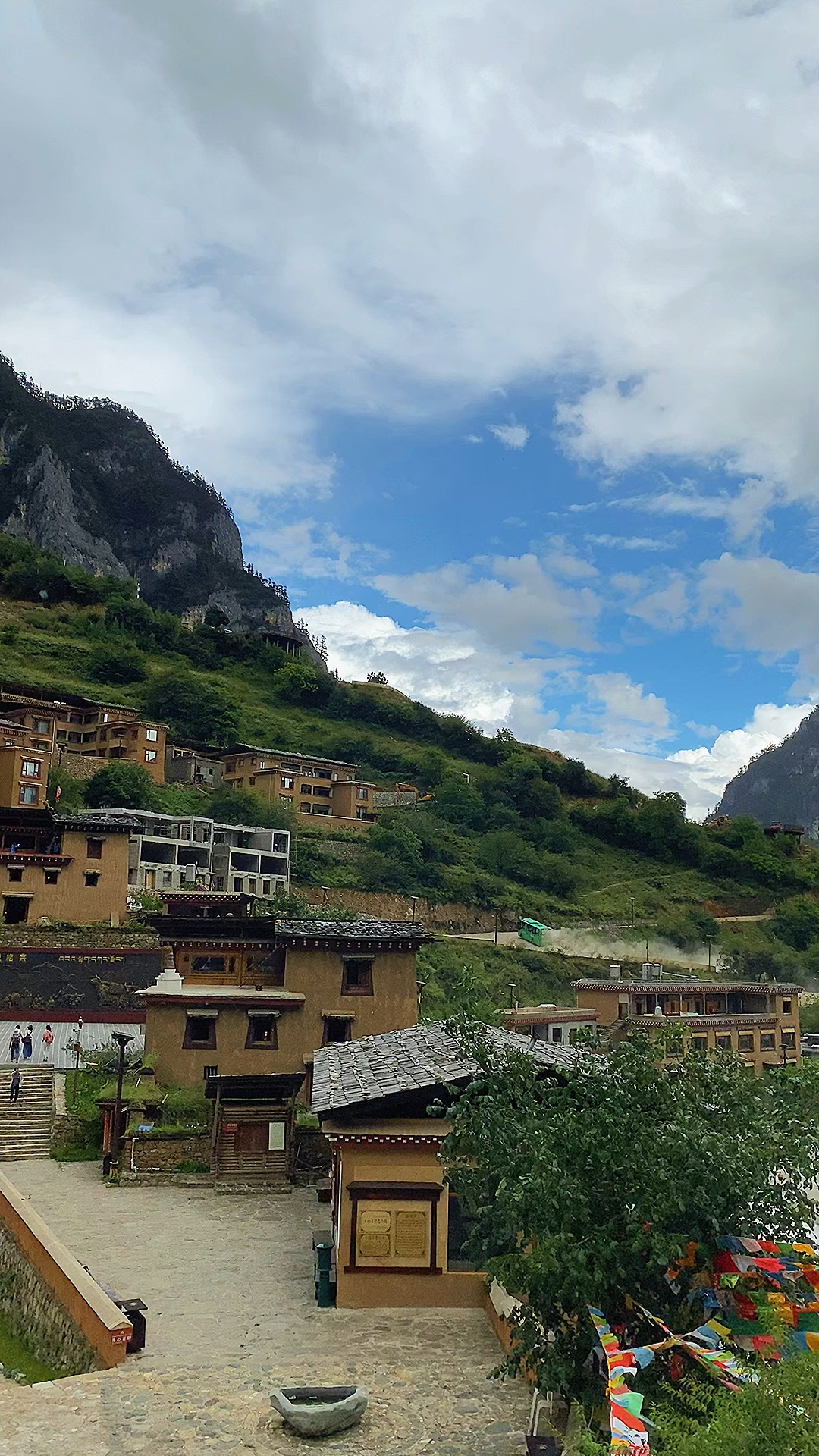 香格里拉,巴拉格宗神山,巴拉村.-度小视