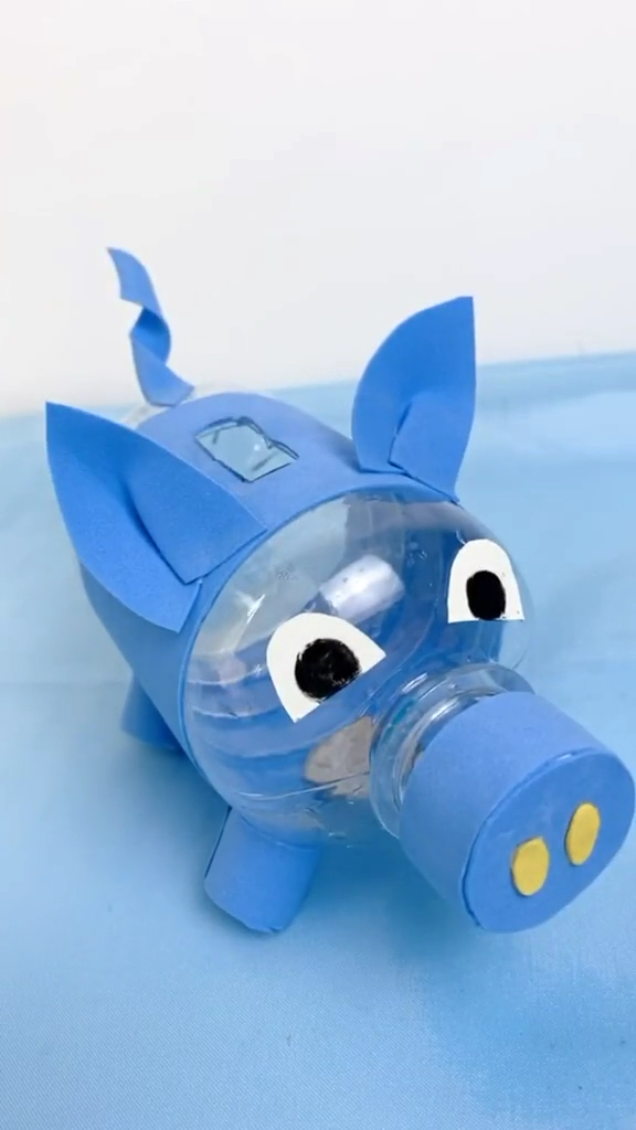 全民手工制作#饮料瓶变身存钱罐不香吗