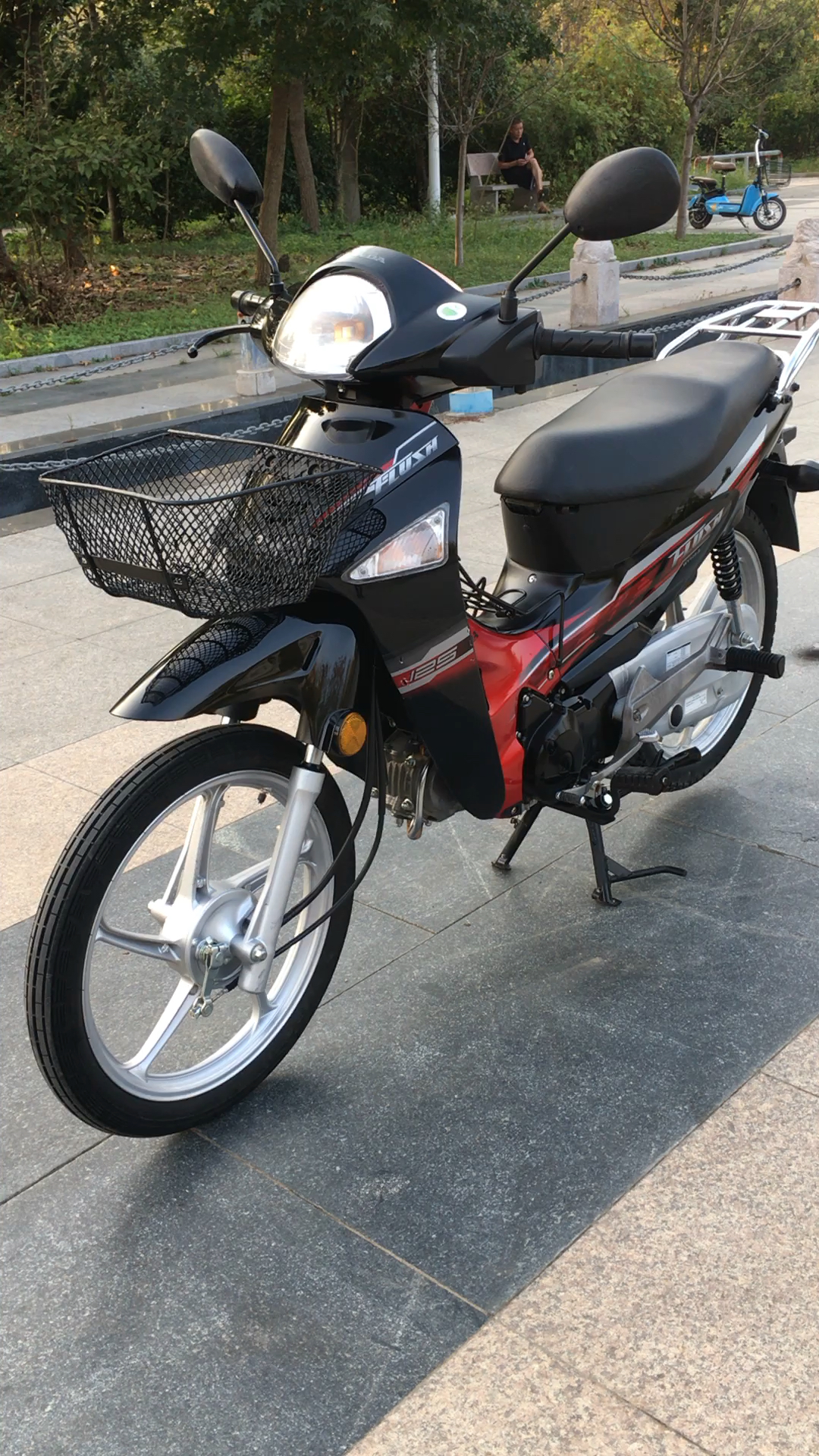 五羊本田风影125cc