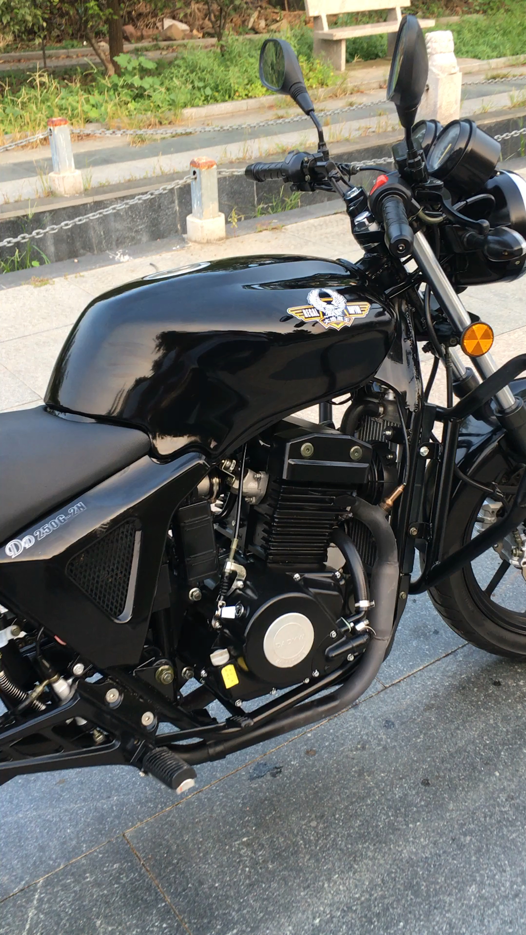 大地鹰王西部风情水冷电喷声浪牛气