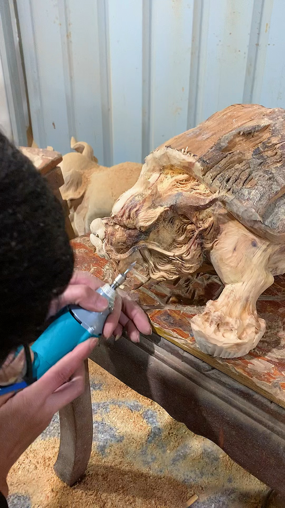 木雕制作过程#天然木雕龙龟根雕工艺品招财摆件