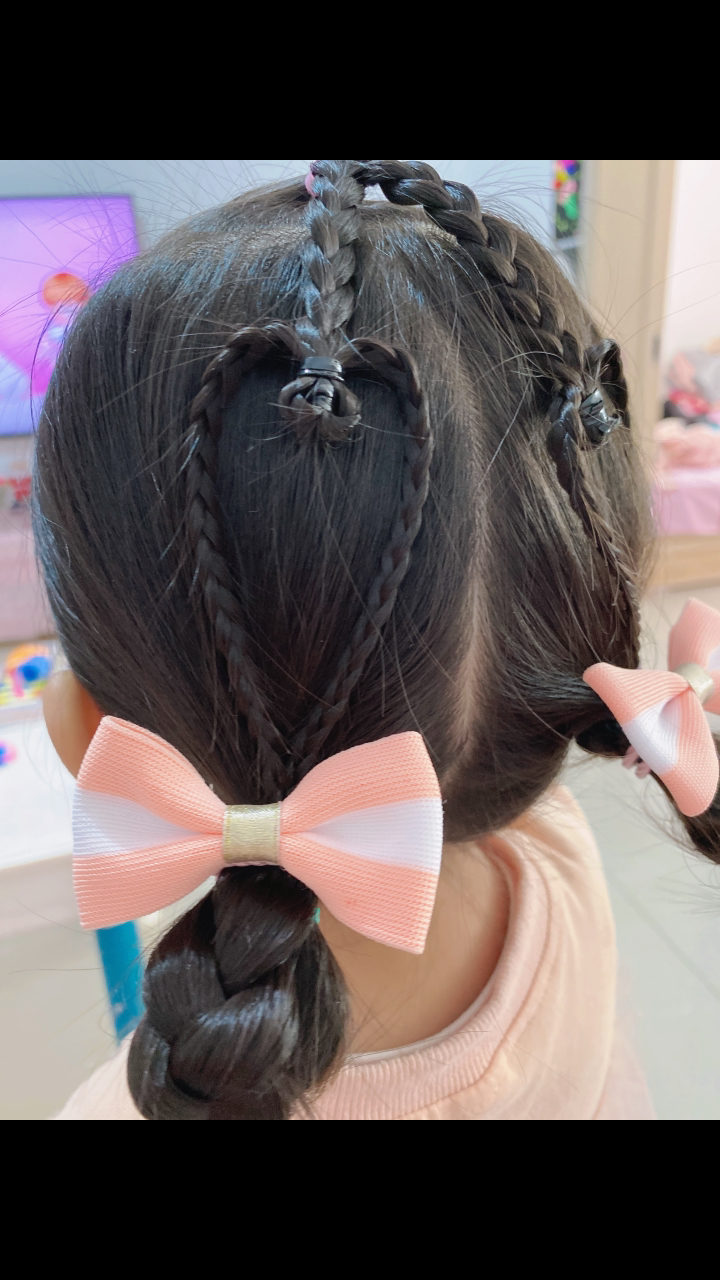 日常编发#甜美爱心双马尾