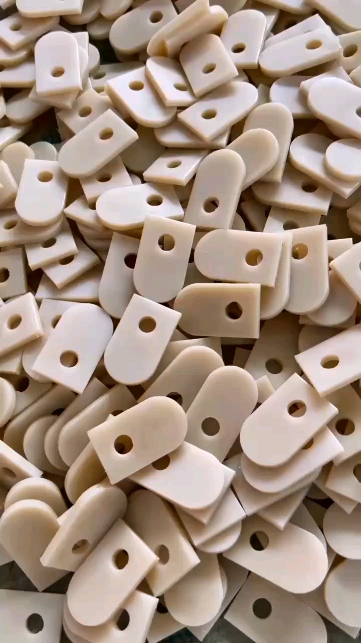 尼龙垫块尼龙垫板尼龙垫片尼龙配件尼龙套,尼龙管,尼龙异形件,尼龙板