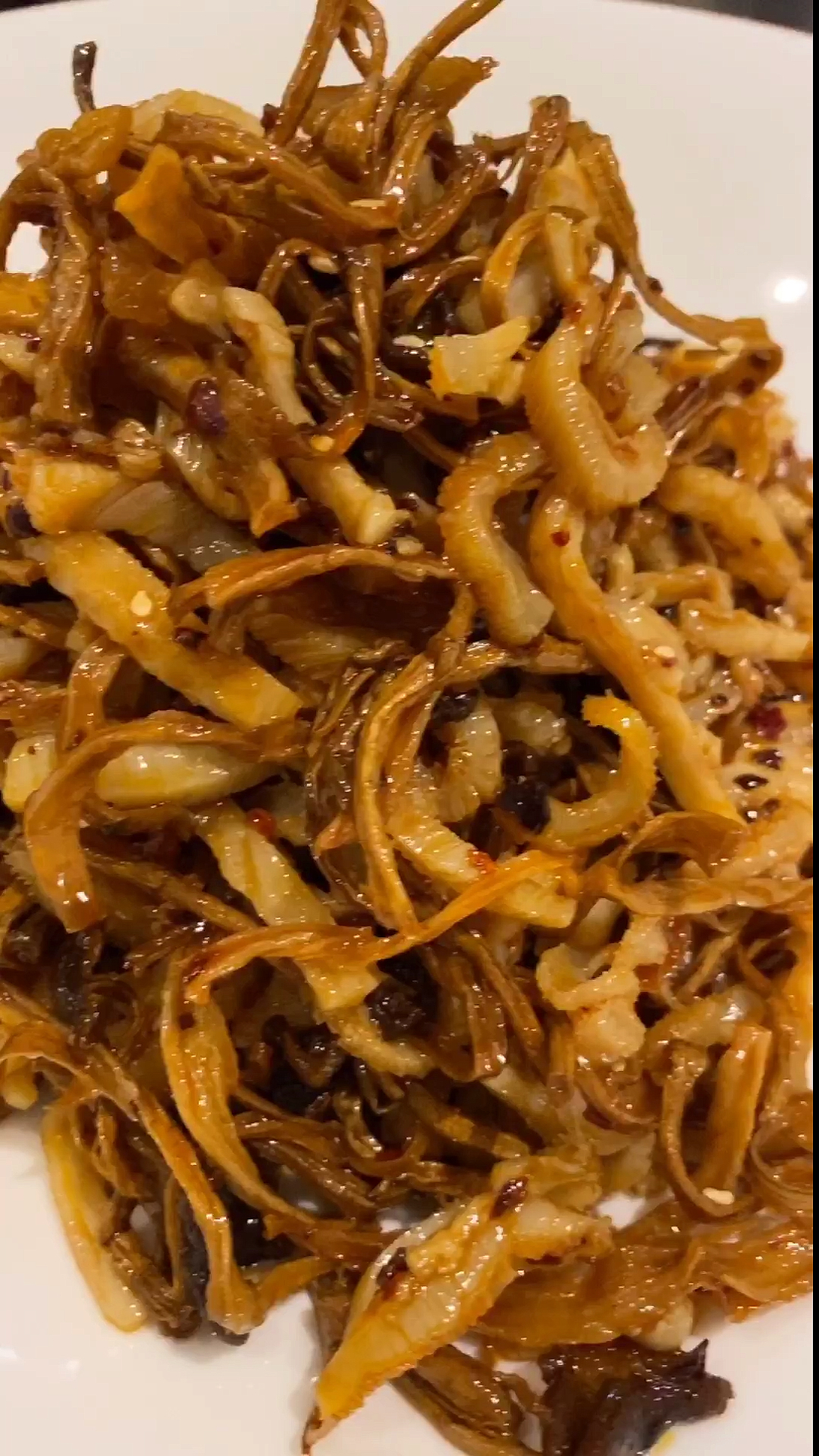 麻辣干香茶树菇拌牛肚做法