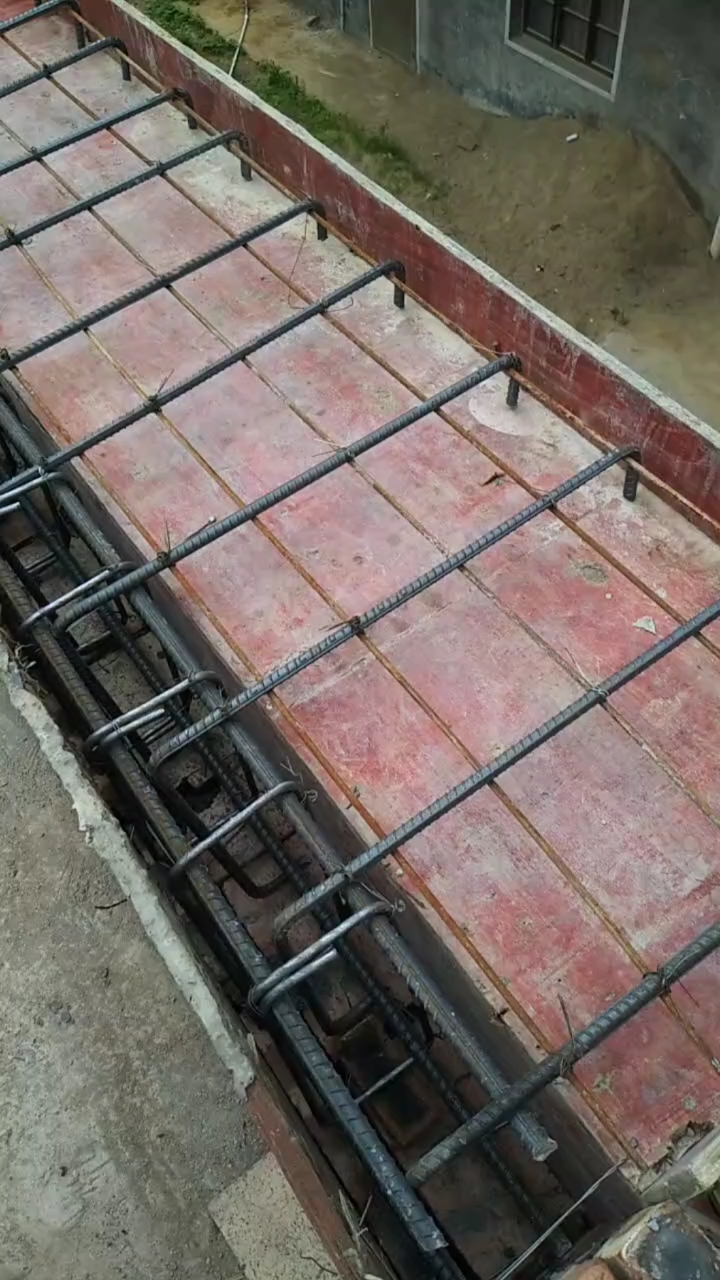 钢筋工#钢筋师傅说飘窗钢筋安装反了,懂行的指导下.-度小视