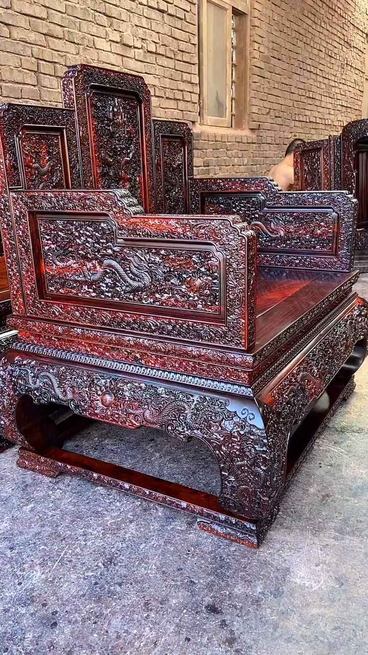 古典红木家具#大红酸枝黑飘红料云龙宝座沙发