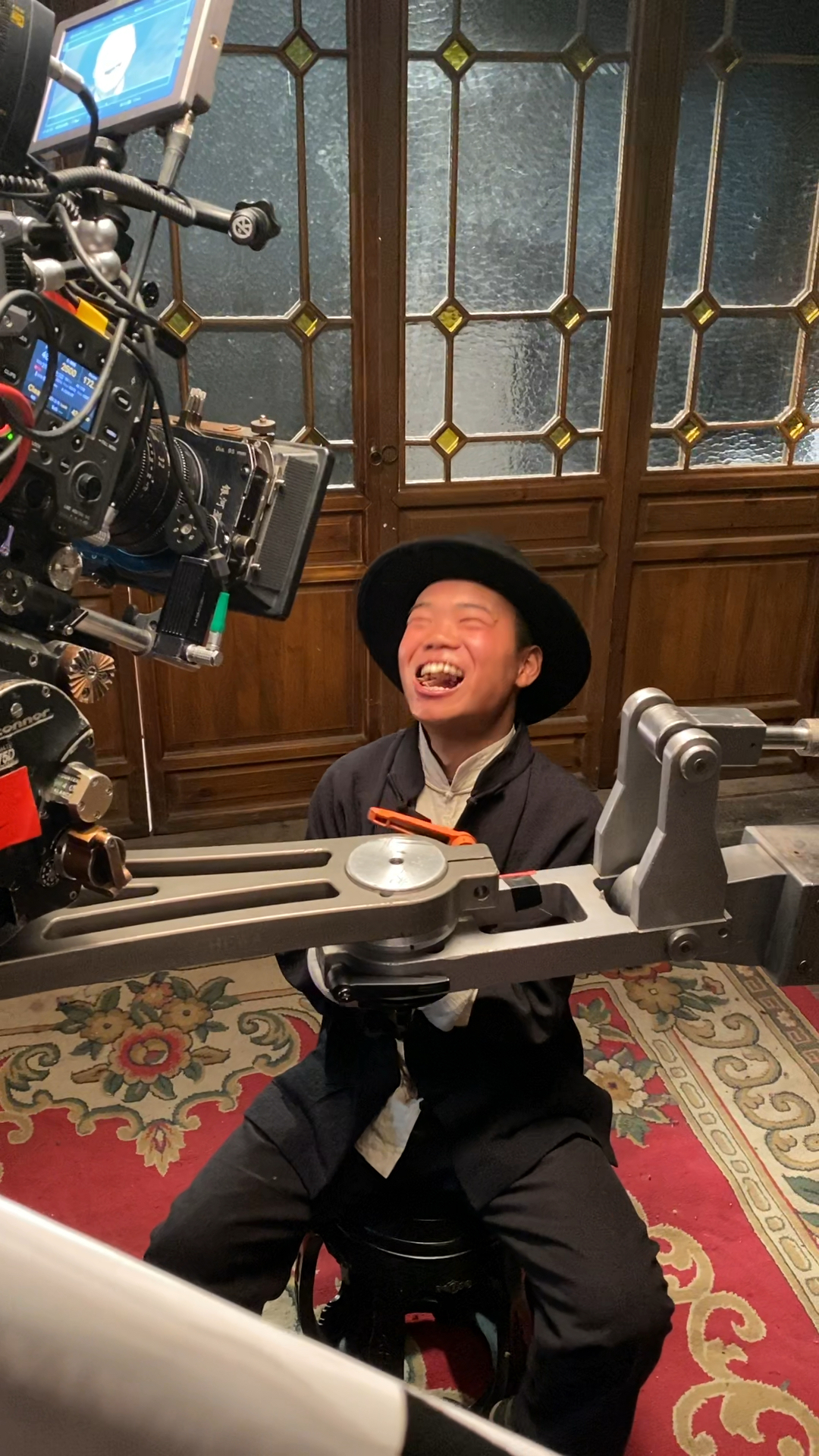 最佳戏精#导演一次给我配俩媳妇.笑死我了.