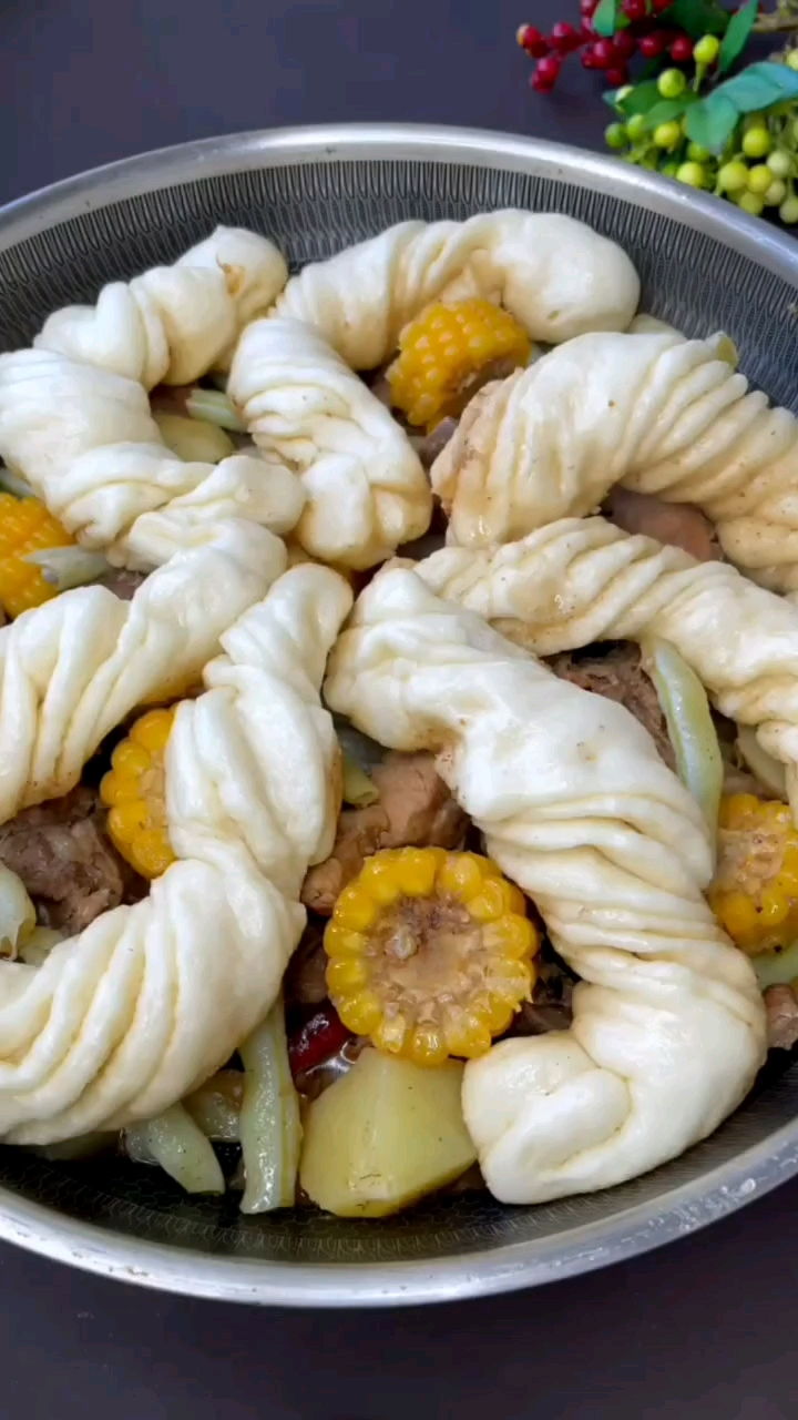 东北特色美食#东北特色铁锅炖,一锅出大丰收