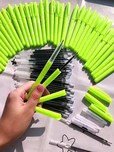 宝妈#组装圆珠笔0.2一只,一天转100很轻松-全民小视频