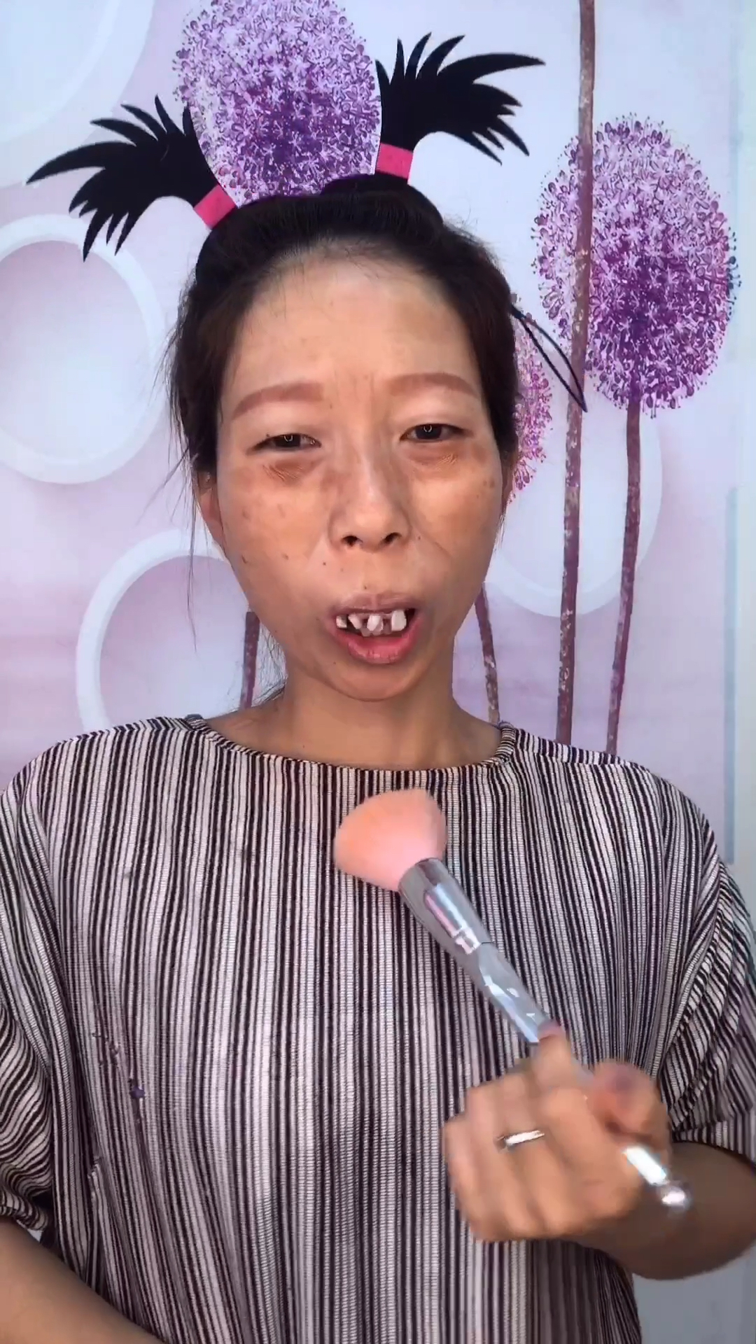 丑女逆袭#美女请老公吃饭,我得好好打扮一下,不能让别的女人得逞