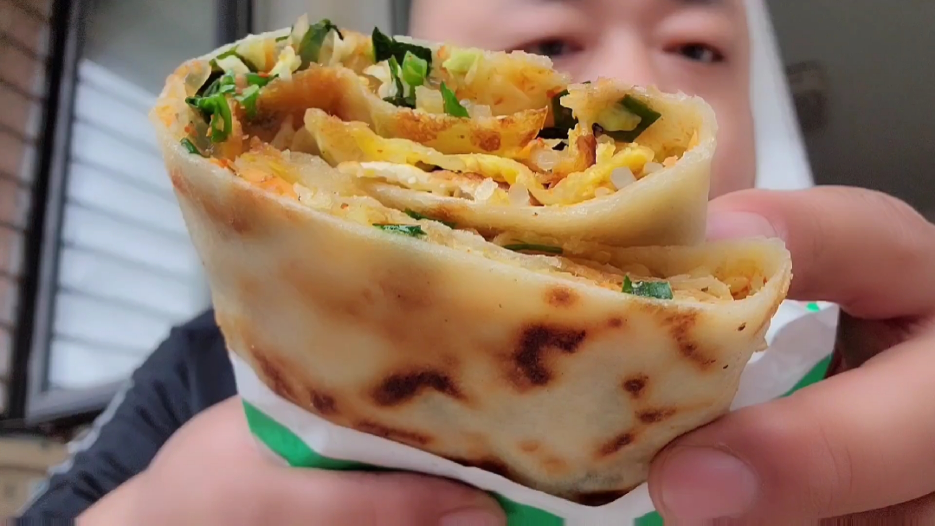 家乡特色美食#临沂名吃塌煎饼两天不吃就馋的难受