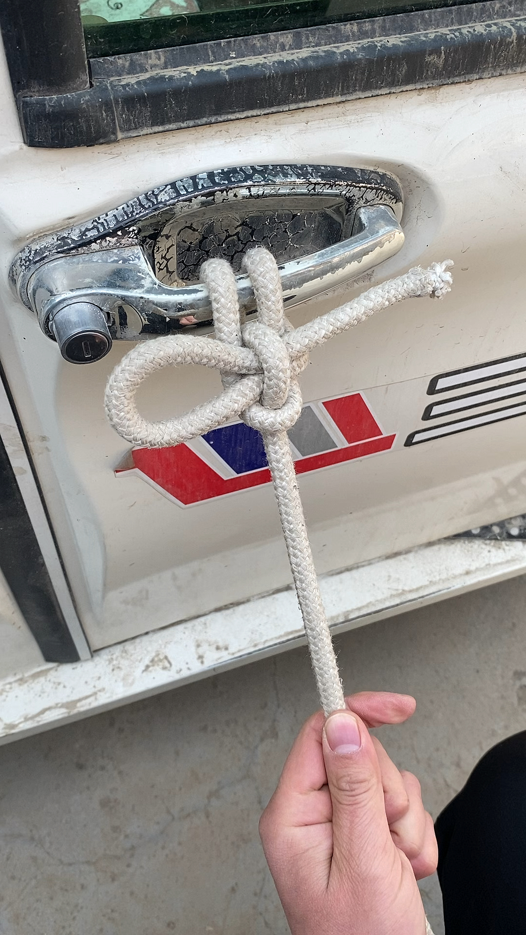 司机必备的拖车扣!