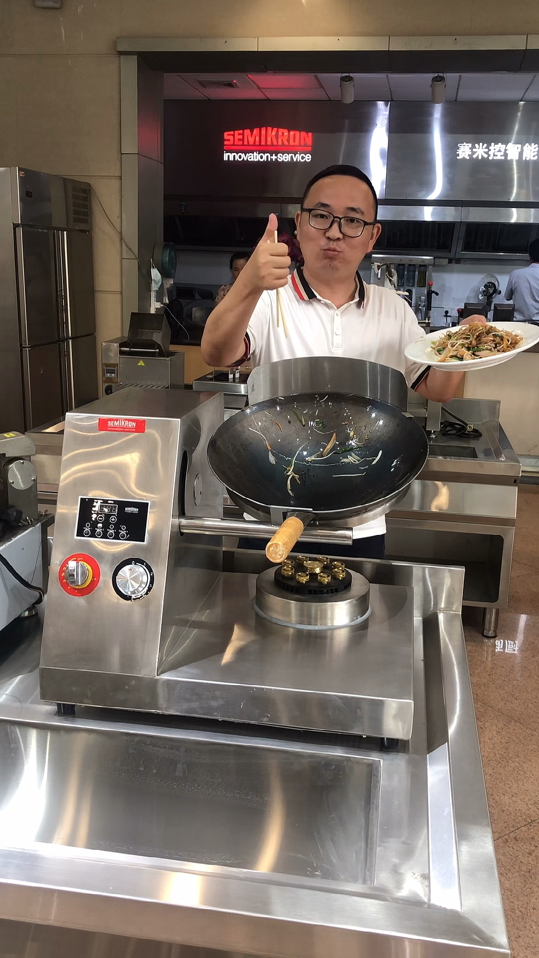 抛锅炒菜机#单手抛锅,仿真厨师手法