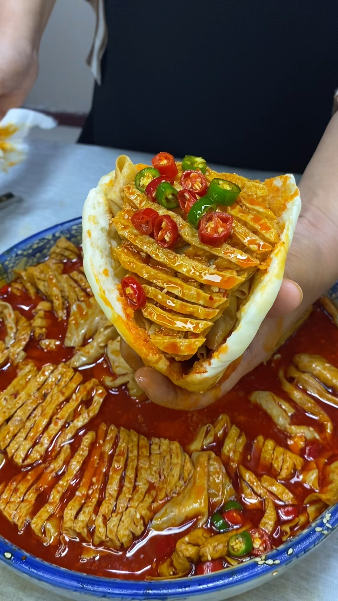 灌汤烧饼#你问我为什么要努力,不想烂在这底层的泥土里!