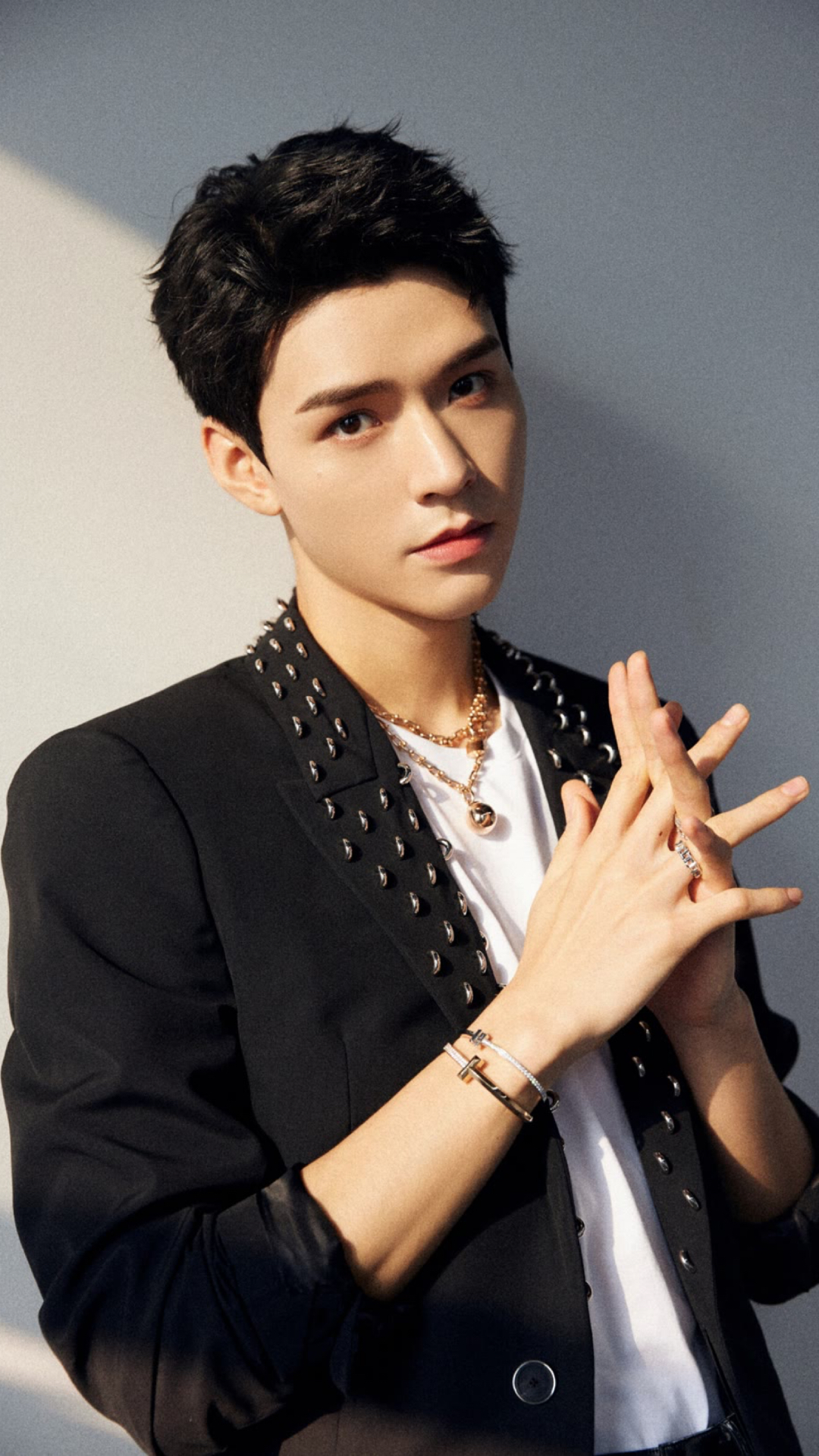 龚俊#捕捉到爱笑的大男孩一枚