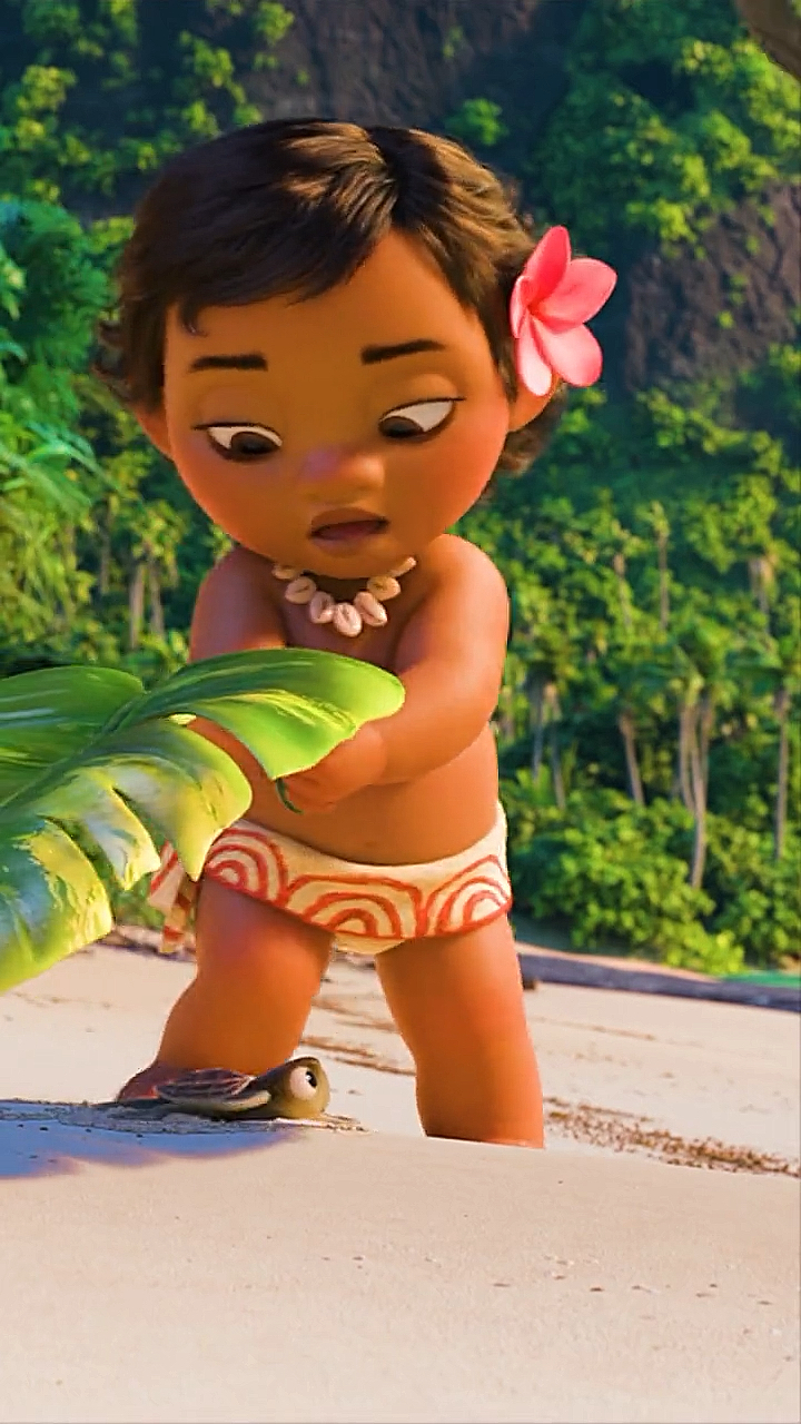 海洋奇缘#莫阿娜护送小海龟入海小心翼翼的样子太可爱了