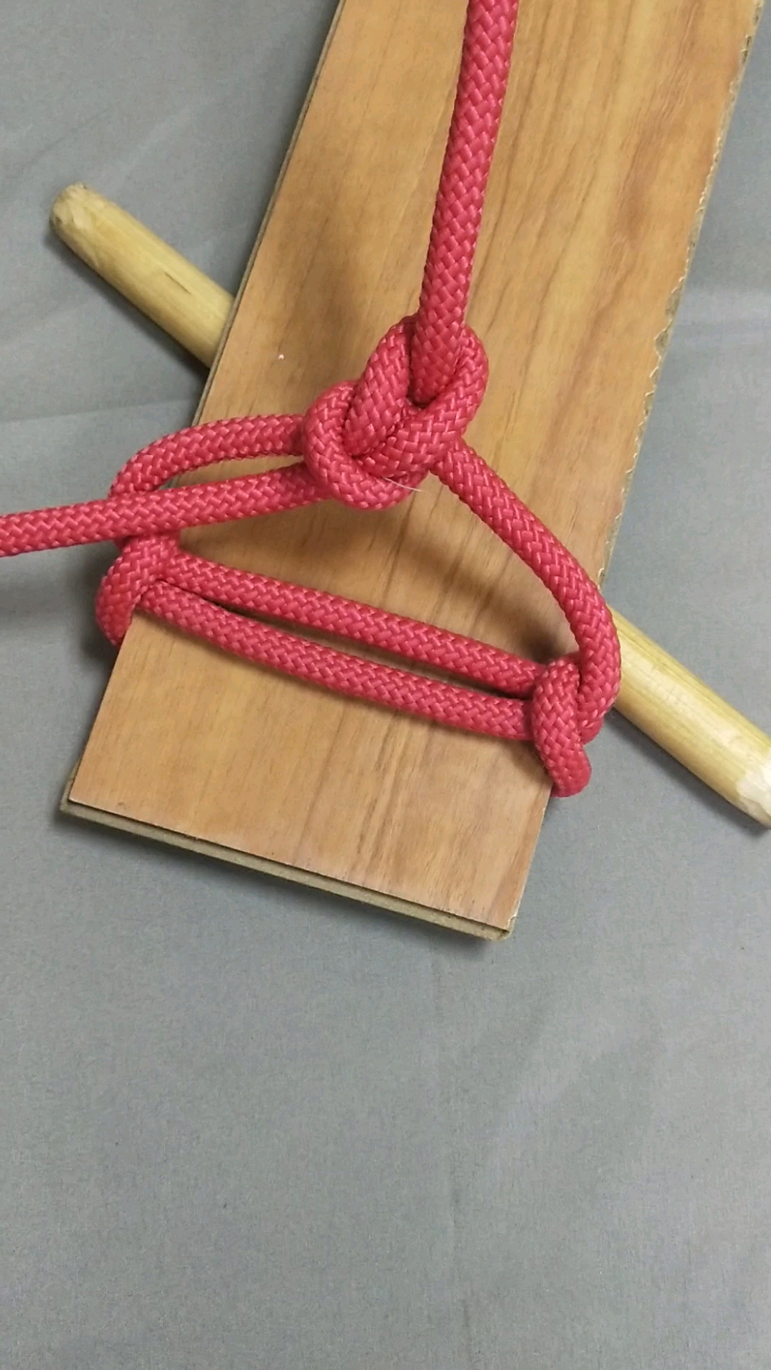 生活小窍门#秋千结,儿时常常玩的秋千绳结系法