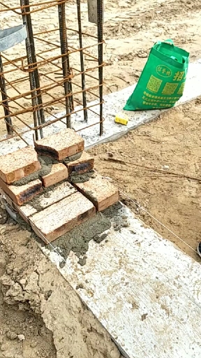 三七墙这样砌底大家看看有毛病吗