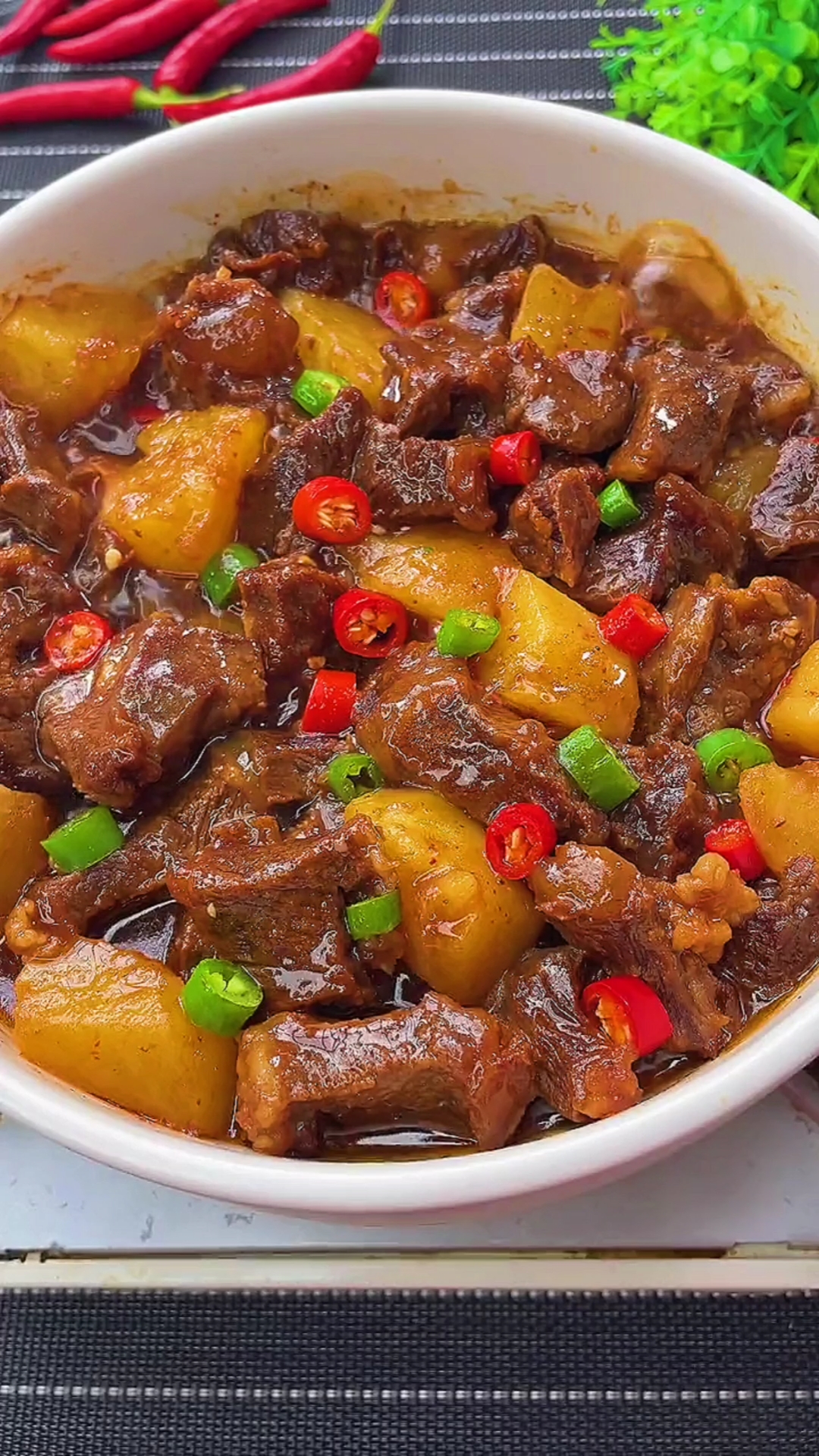 这样做黄焖牛腩,家里米饭又要遭殃了,孩子超爱吃