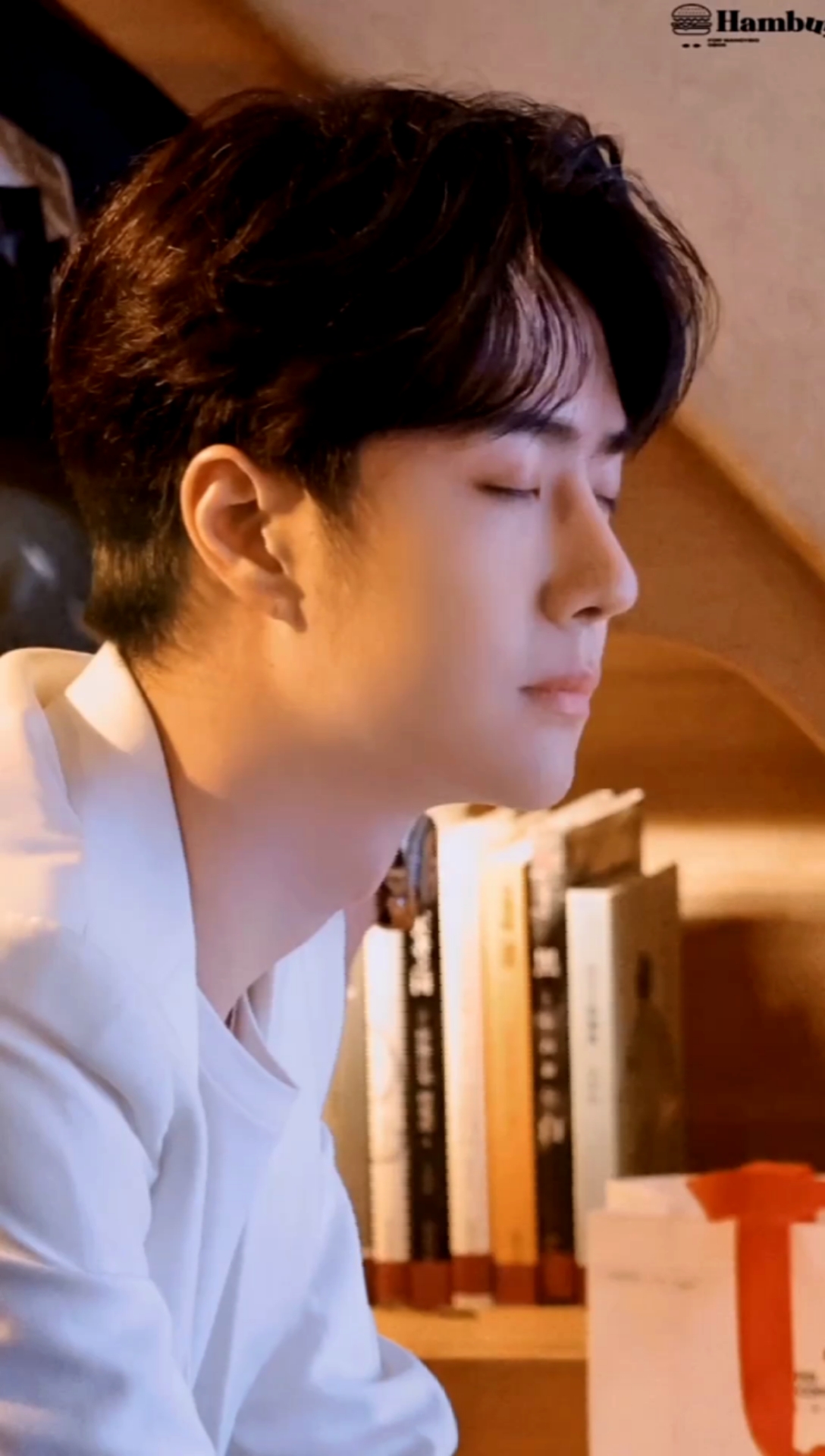 王一博#这完美的侧颜,让我的小心脏扑通扑通的…又是心动的感觉