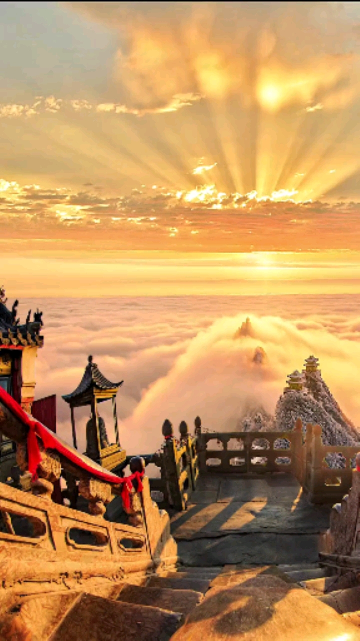 答应我一定要去老君山看云海日出,你才会真正知道"远赴人间惊鸿宴,一