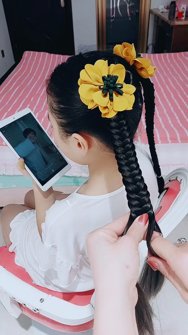 全民最火编发#儿童鱼骨辫慢动作教程