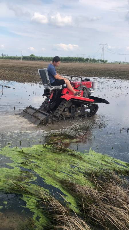 不一样的人生#水旱两用履带微耕机