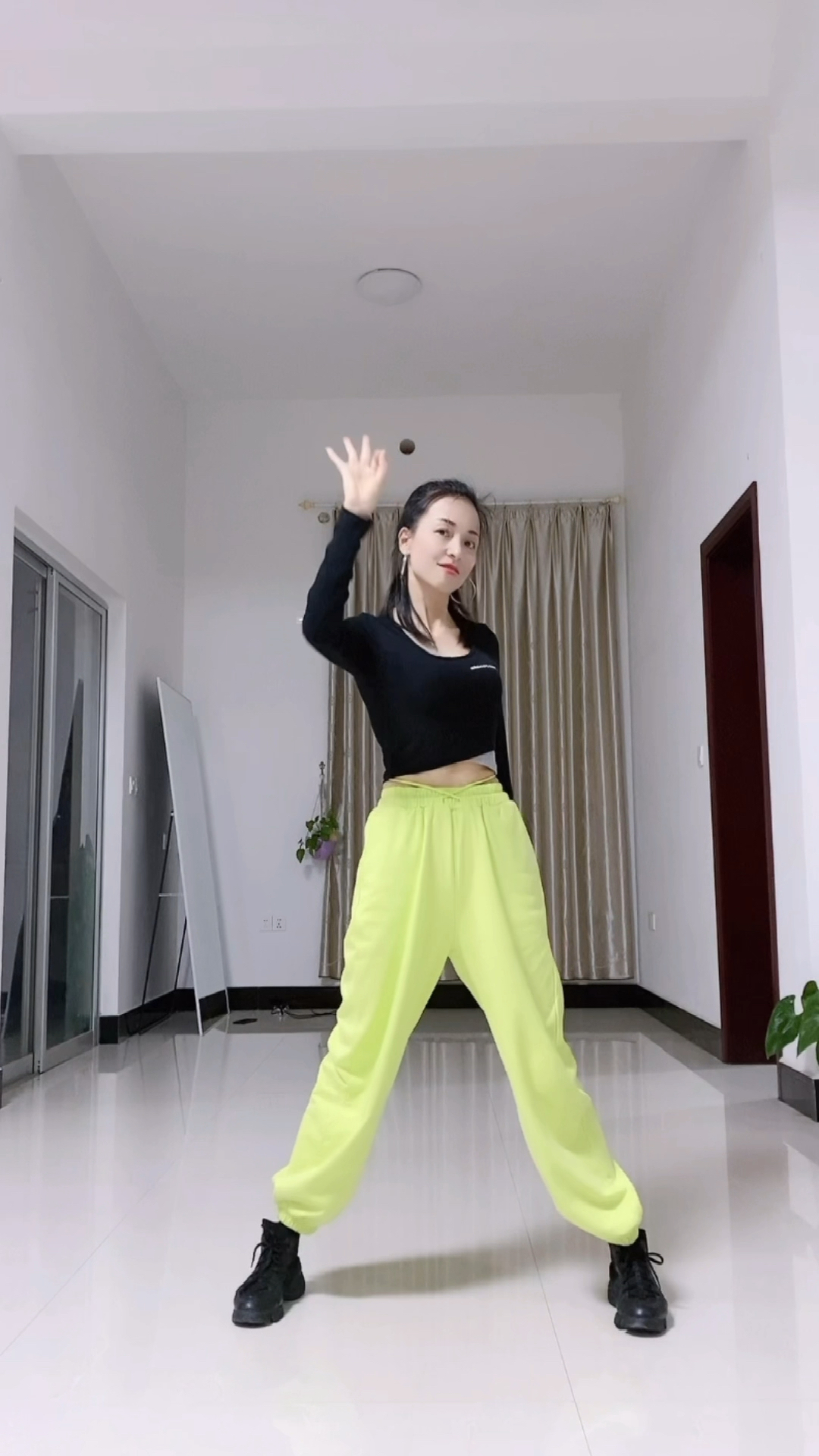 广场舞#小芳来了