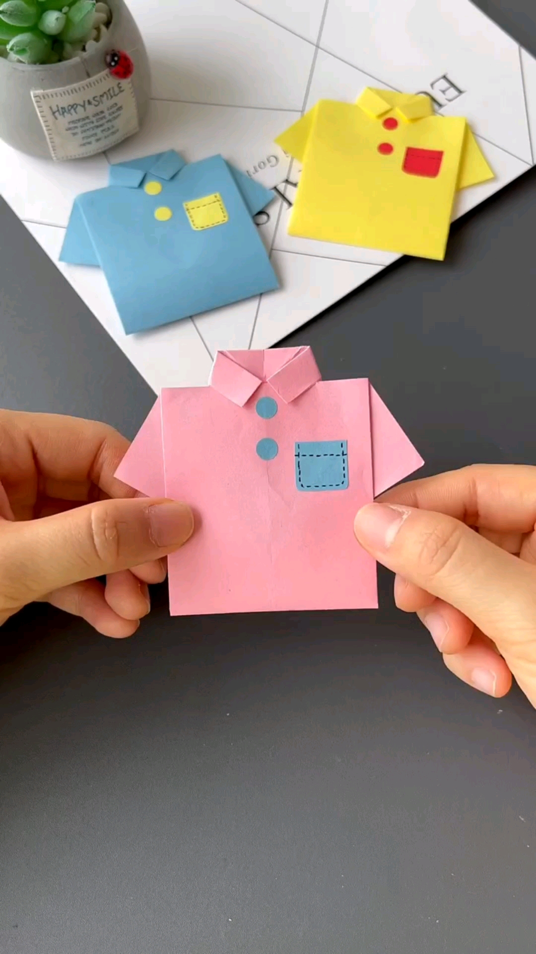 手工制作#父亲节快到了,给爸爸做一个好看的衬衫贺卡-度小视