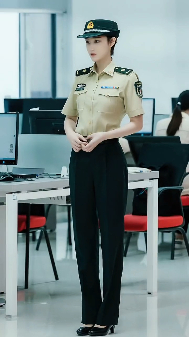 张馨予#号手就位戎装焕发挑战你们有什么后遗症了没哈哈哈哈哈