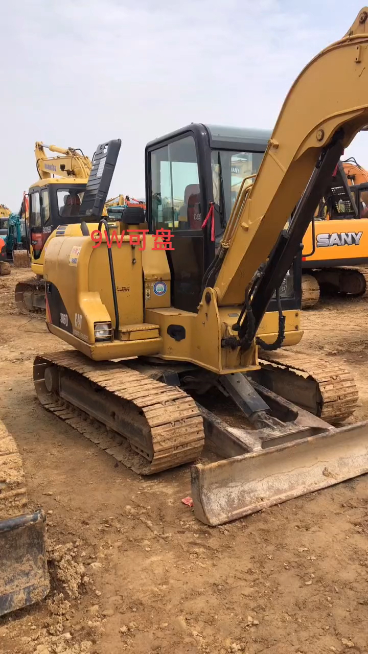 二手挖掘机#三大件精品的卡特小挖机306d喜欢来聊-全民小视频