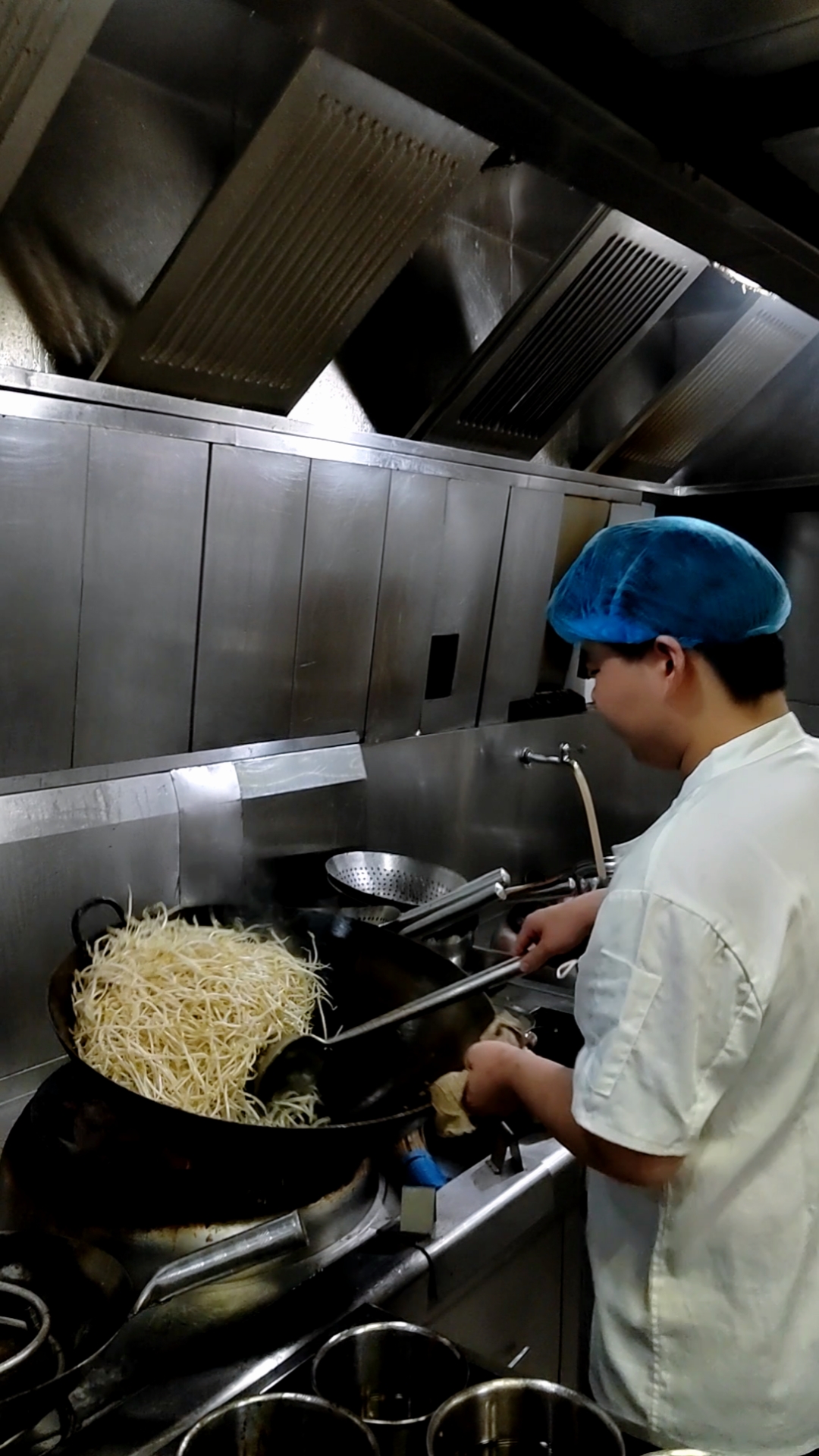 记录生活#学厨师先学颠锅