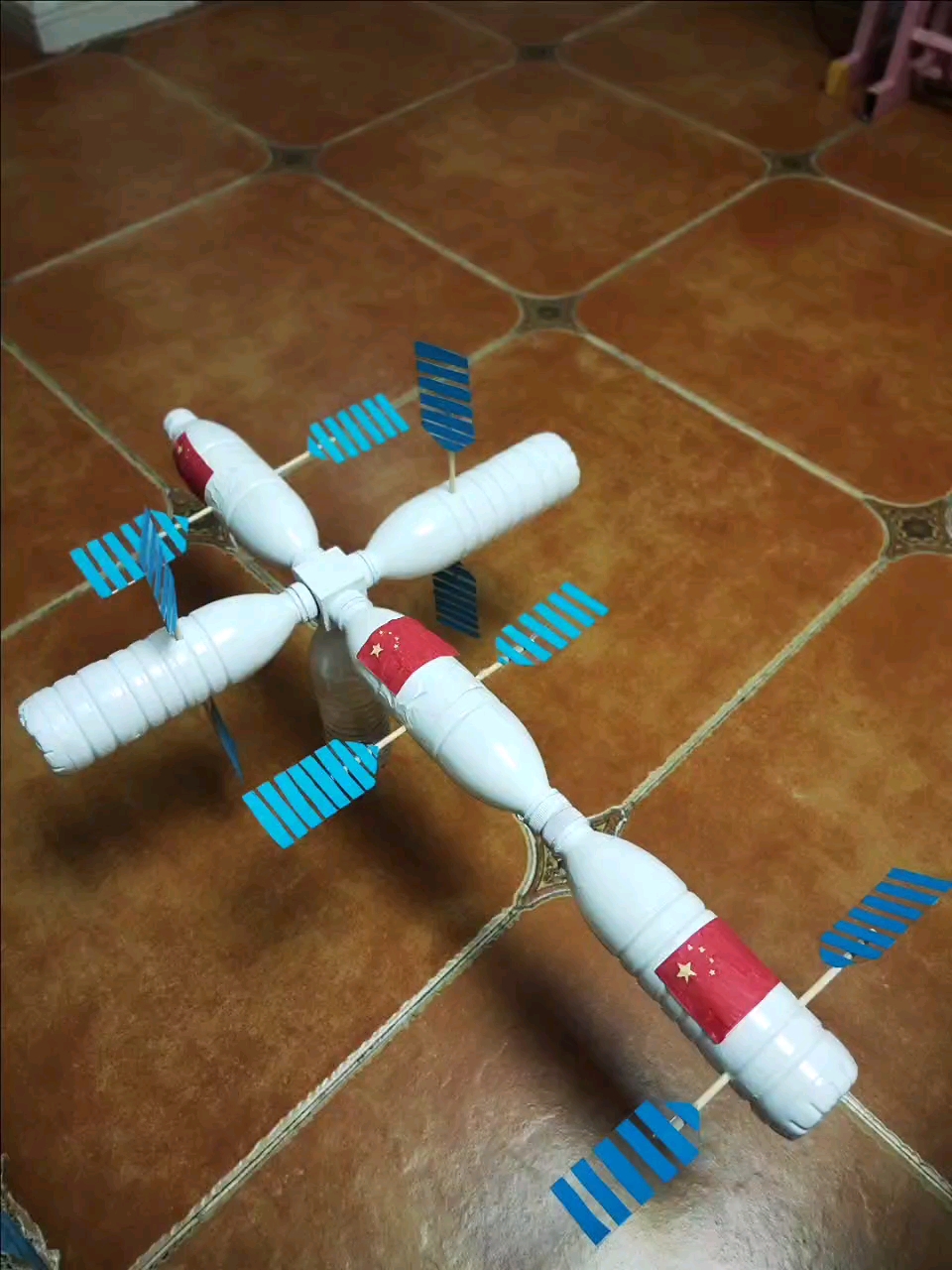 亲子时光大宝的科学作业天宫空间站缺少盖子不完整