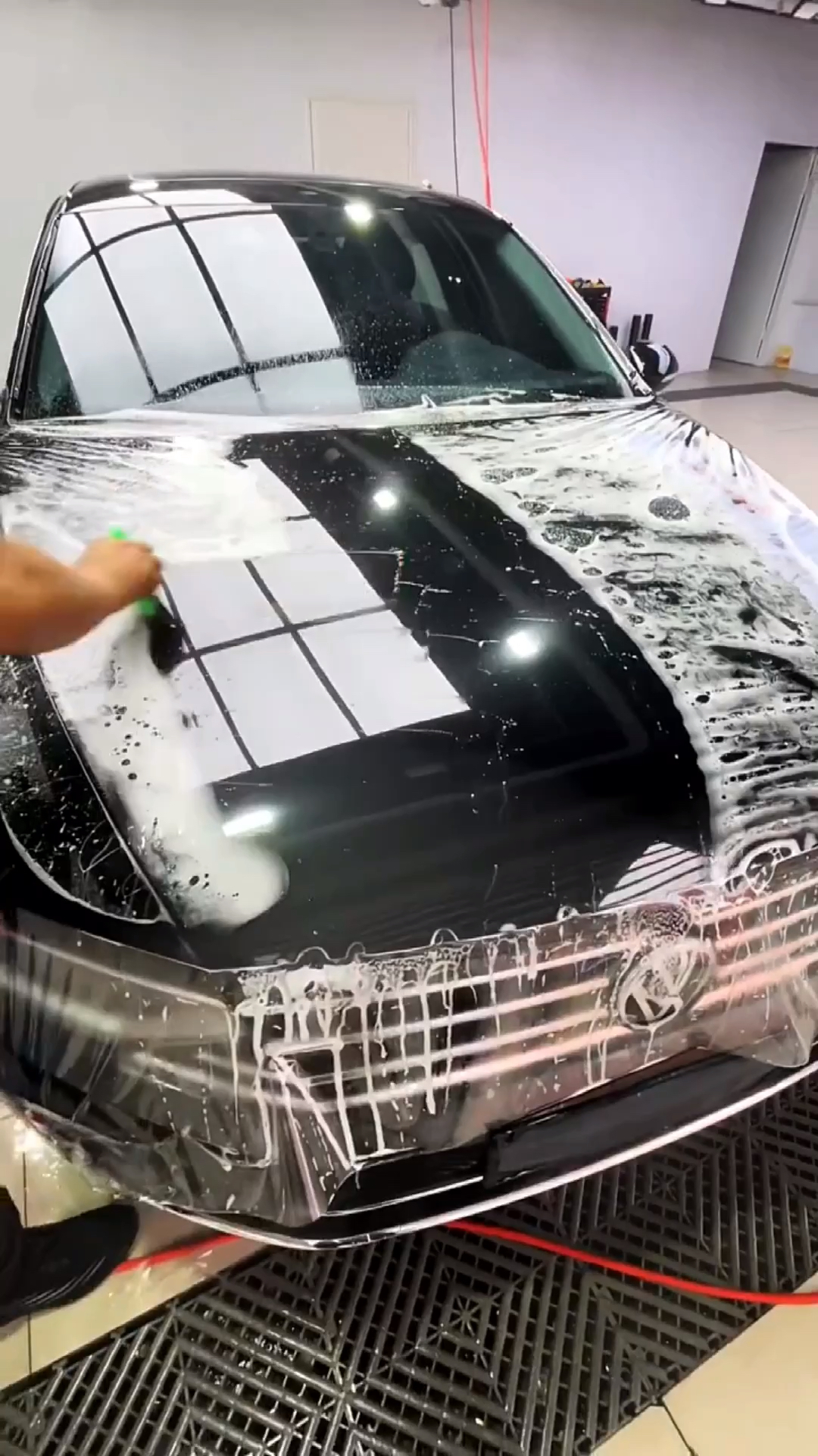 大众迈腾贴隐形车衣贴完车漆光泽度确实提升明显