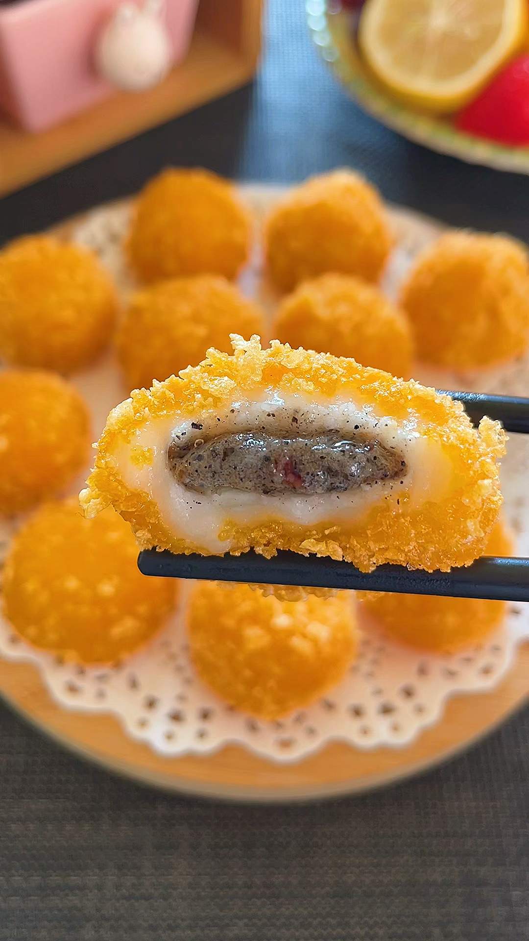 汤圆别总煮着吃了试试这个脆皮汤圆外表酥脆里面软糯