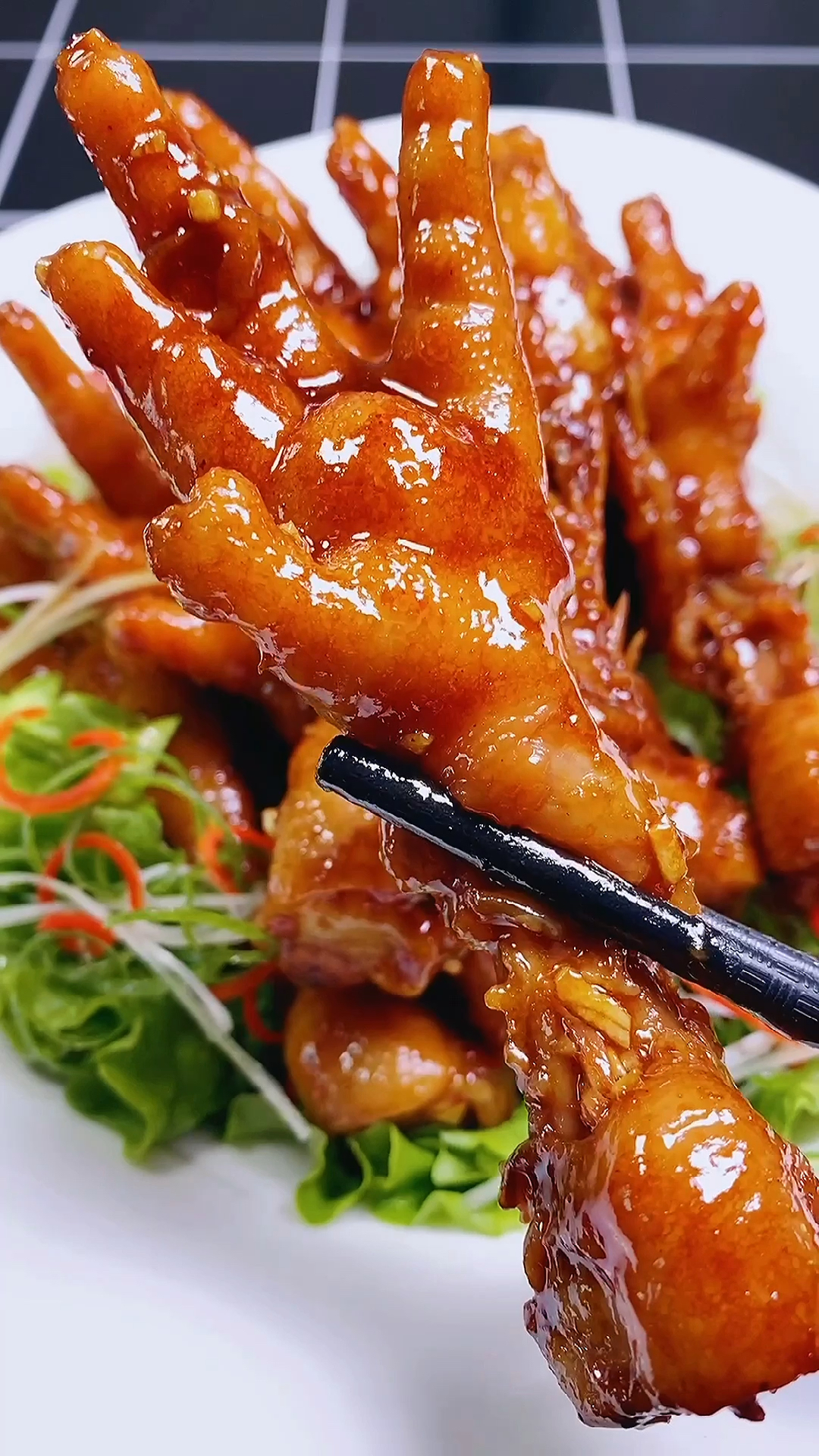 全民最牛手艺人#压锅凤爪下酒菜来喽