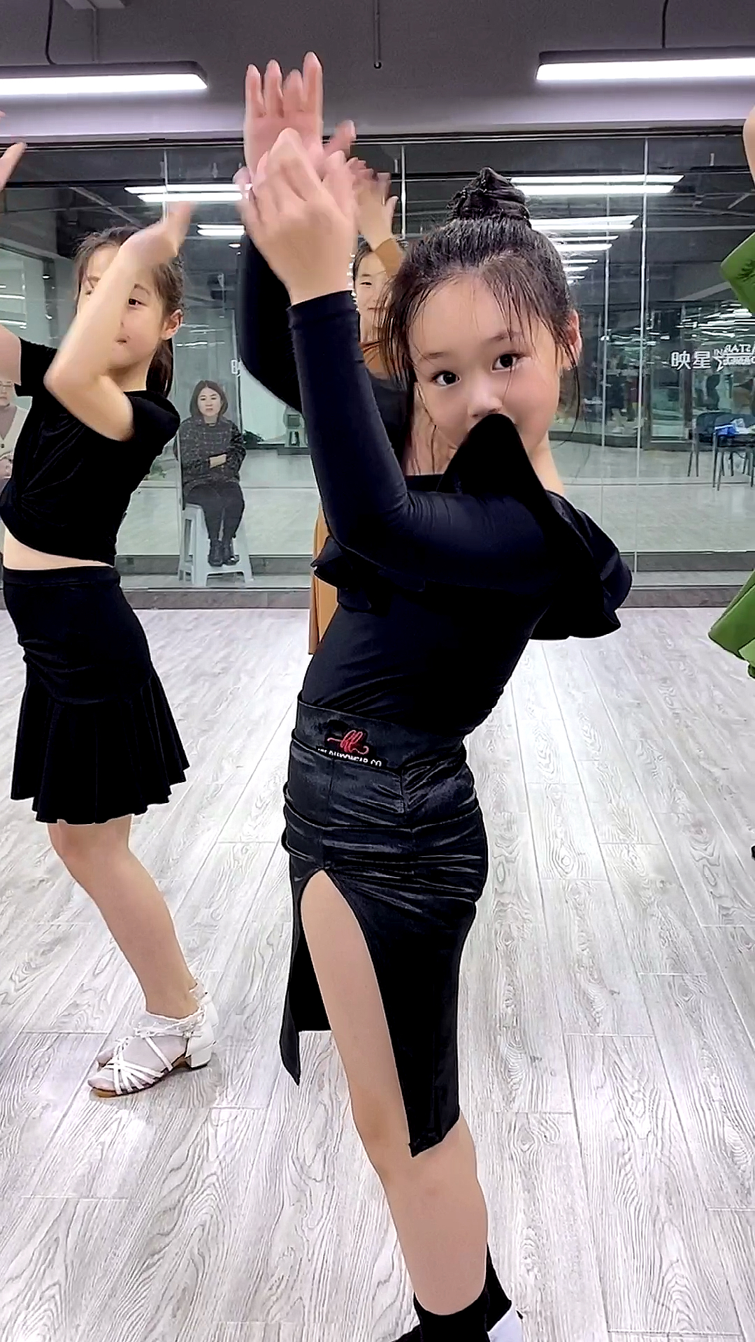 舞蹈#跳舞的小精灵宝儿